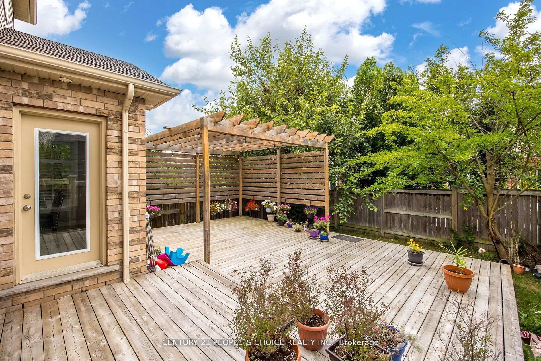 Photo 37 of 313 Colonial Drive, Guelph, Pineridge/Westminster Woods — HOMEH