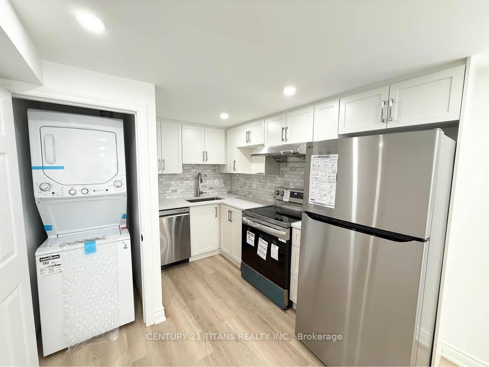 Photo 10 of 88 Noake Crescent, Ajax, Central — HOMEH