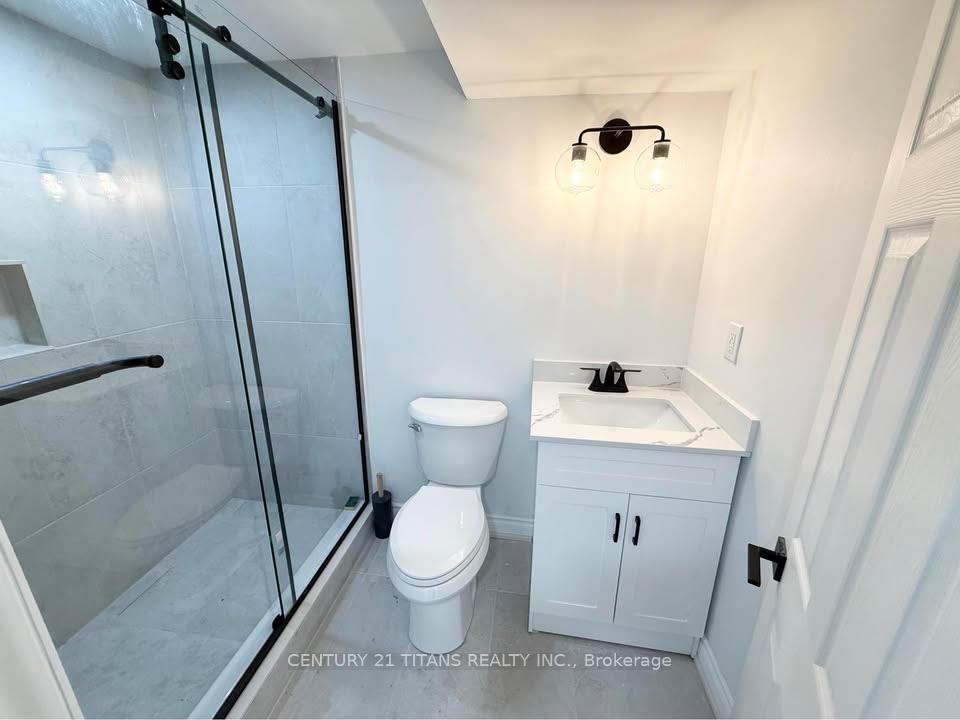 Photo 9 of 88 Noake Crescent, Ajax, Central — HOMEH
