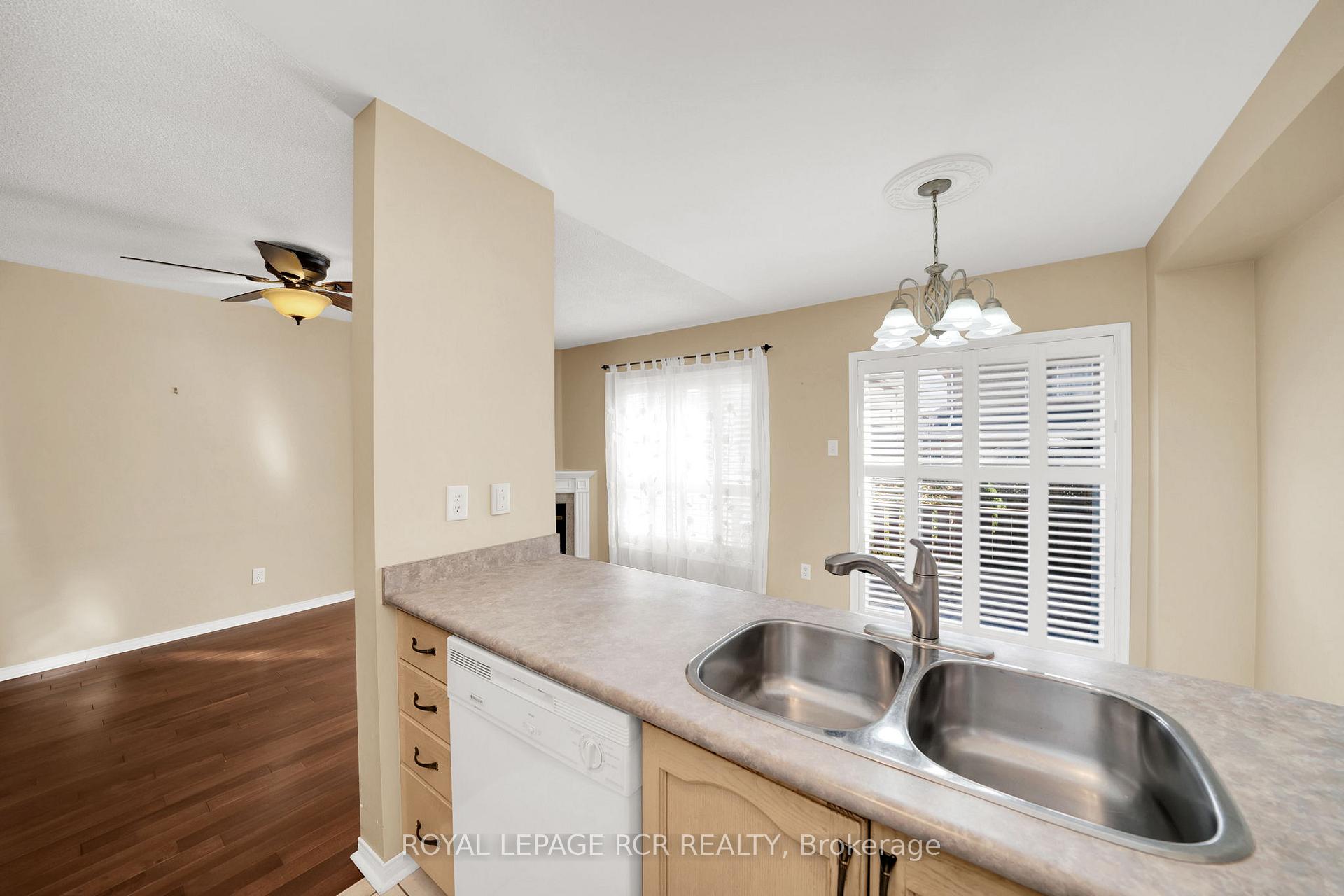 Photo 18 of 86 Wood Circle, Caledon, Bolton East — HOMEH