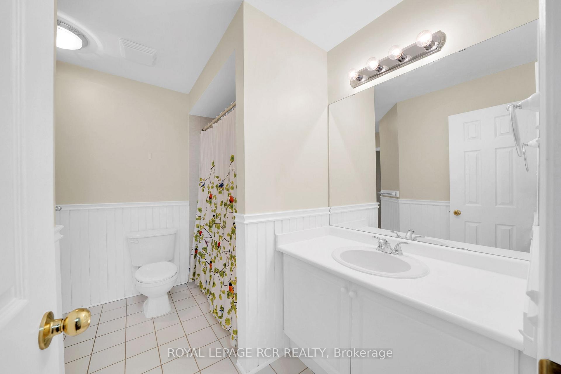 Photo 23 of 86 Wood Circle, Caledon, Bolton East — HOMEH