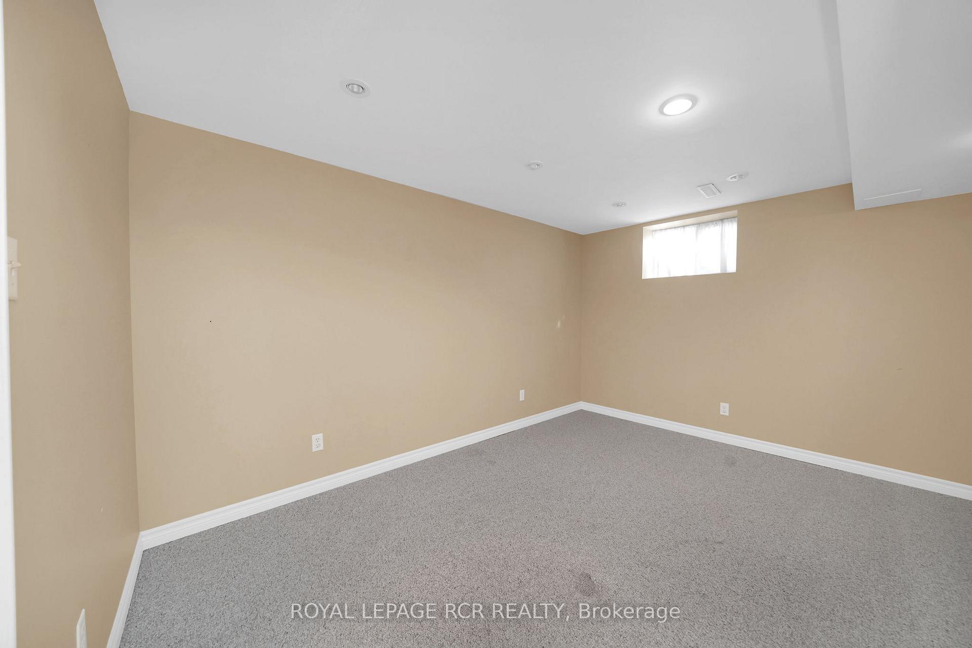 Photo 32 of 86 Wood Circle, Caledon, Bolton East — HOMEH