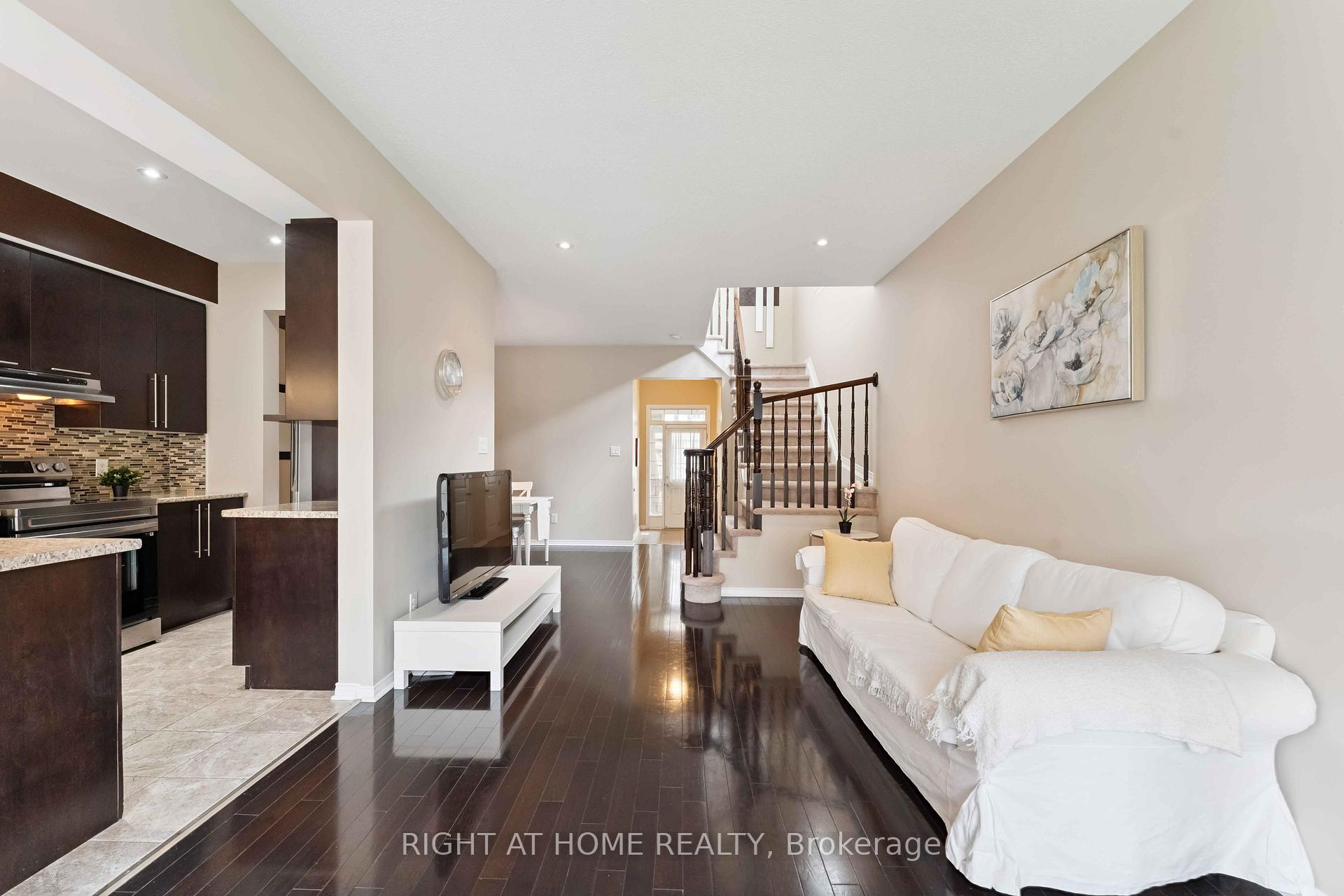 Photo 6 of 905 Caldermill Private, Ottawa, Barrhaven - Stonebridge — HOMEH