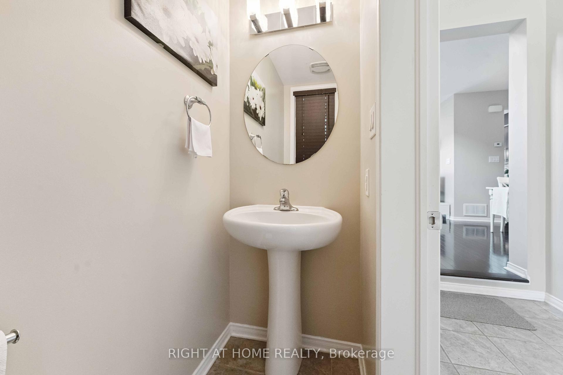 Photo 14 of 905 Caldermill Private, Ottawa, Barrhaven - Stonebridge — HOMEH
