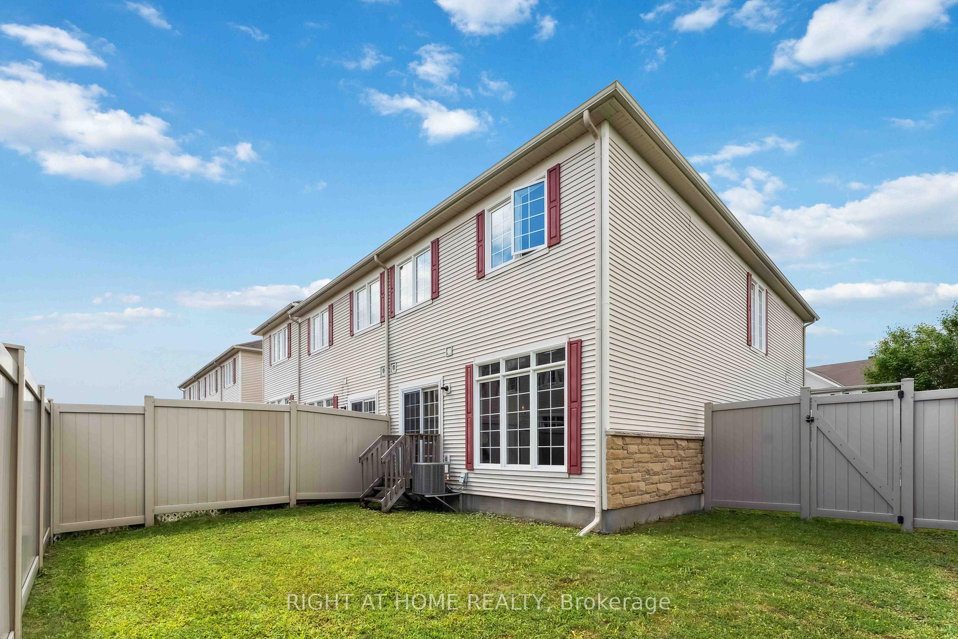Photo 25 of 905 Caldermill Private, Ottawa, Barrhaven - Stonebridge — HOMEH