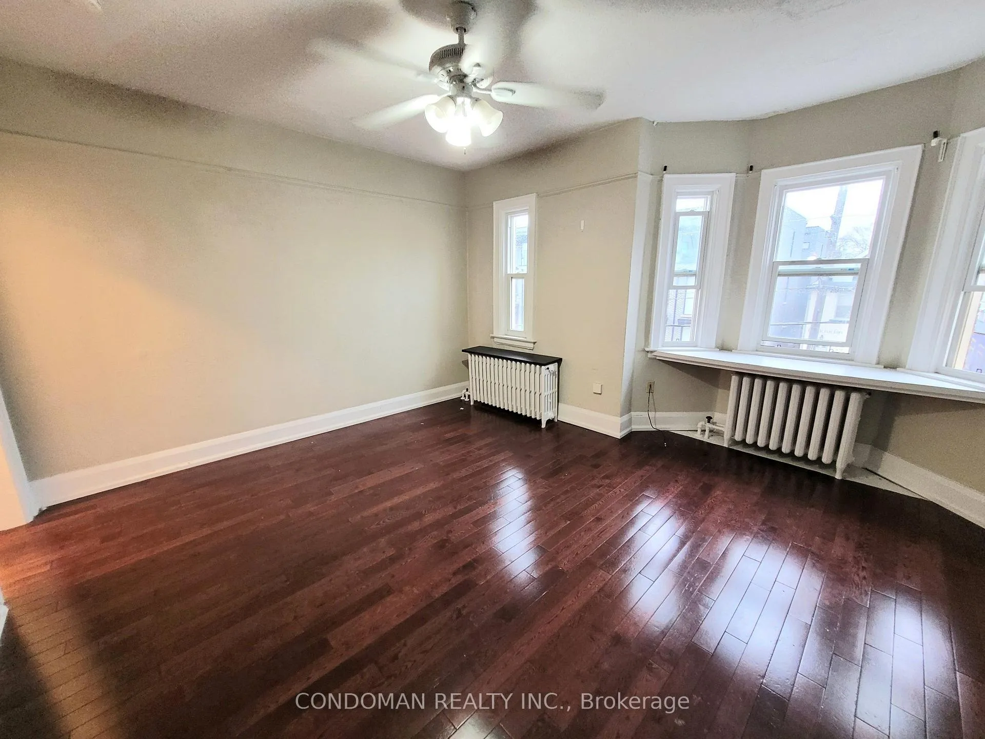 Photo 4 of Unit 20, 850 Broadview Avenue, Toronto, Playter Estates-Danforth — HOMEH