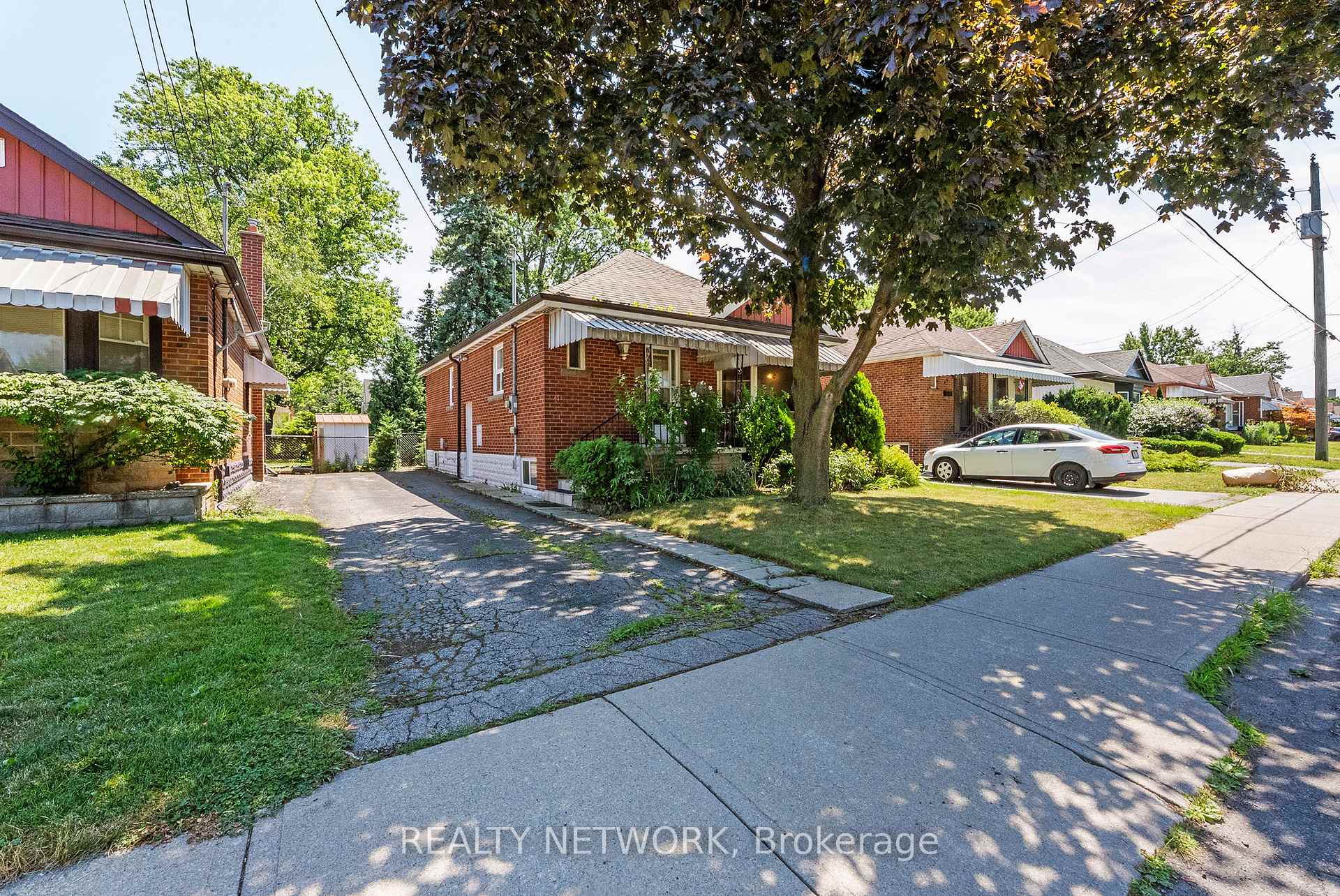 Photo 4 of 47 West 3rd Street, Hamilton, Bonnington — HOMEH