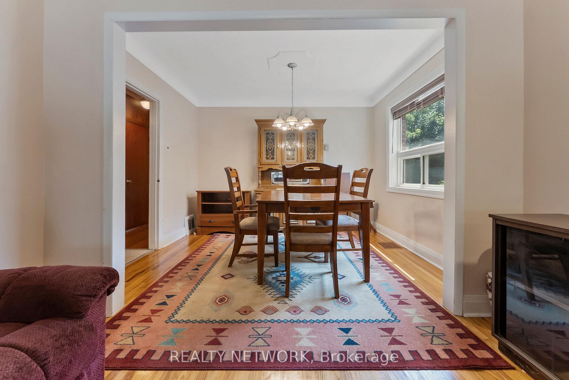 Photo 12 of 47 West 3rd Street, Hamilton, Bonnington — HOMEH