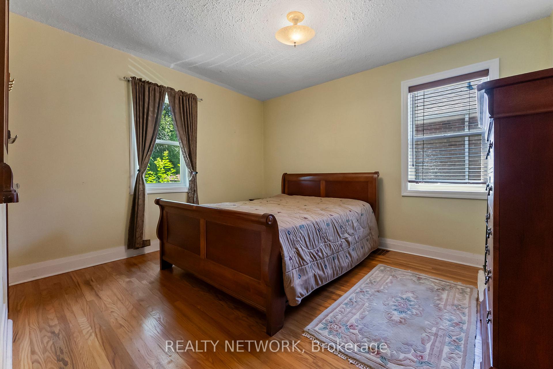 Photo 17 of 47 West 3rd Street, Hamilton, Bonnington — HOMEH