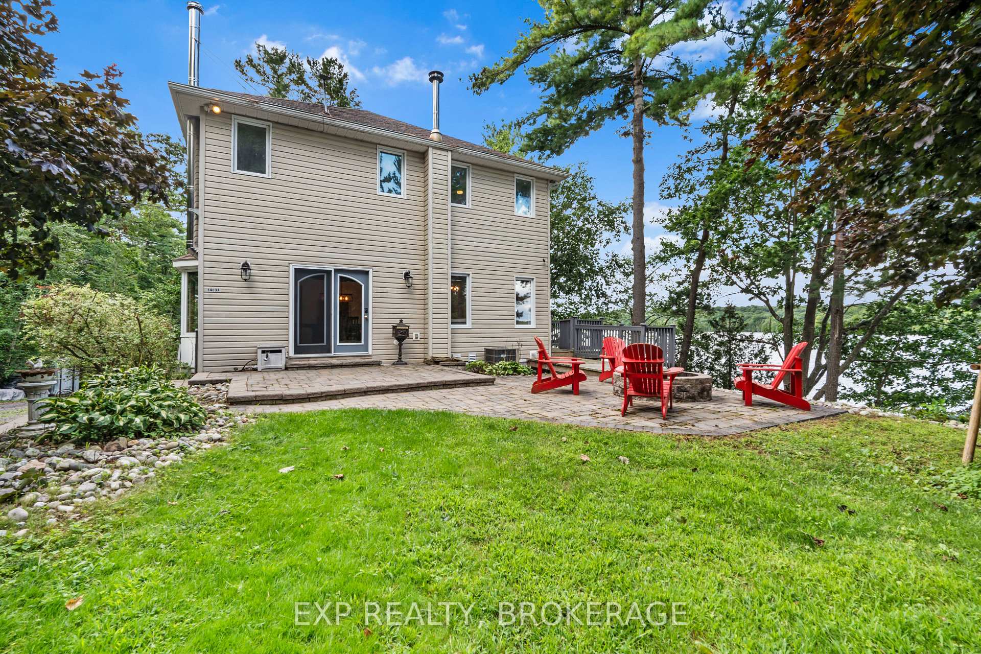 Photo 2 of 1403A Everett Lane, Frontenac, Frontenac South — HOMEH