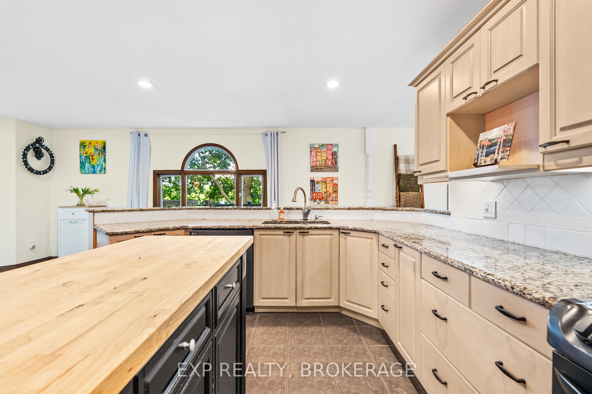 Photo 18 of 1403A Everett Lane, Frontenac, Frontenac South — HOMEH