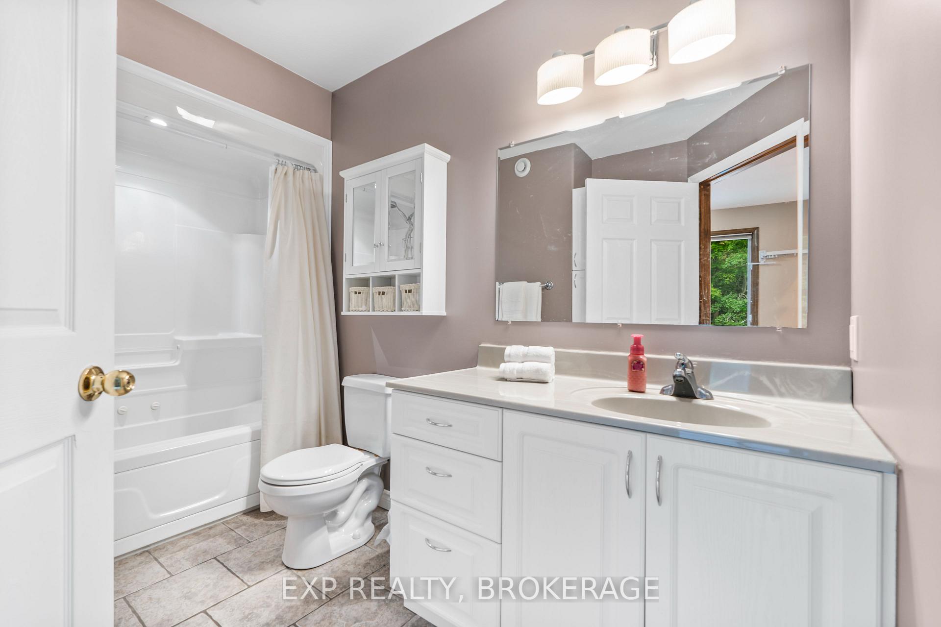 Photo 31 of 1403A Everett Lane, Frontenac, Frontenac South — HOMEH
