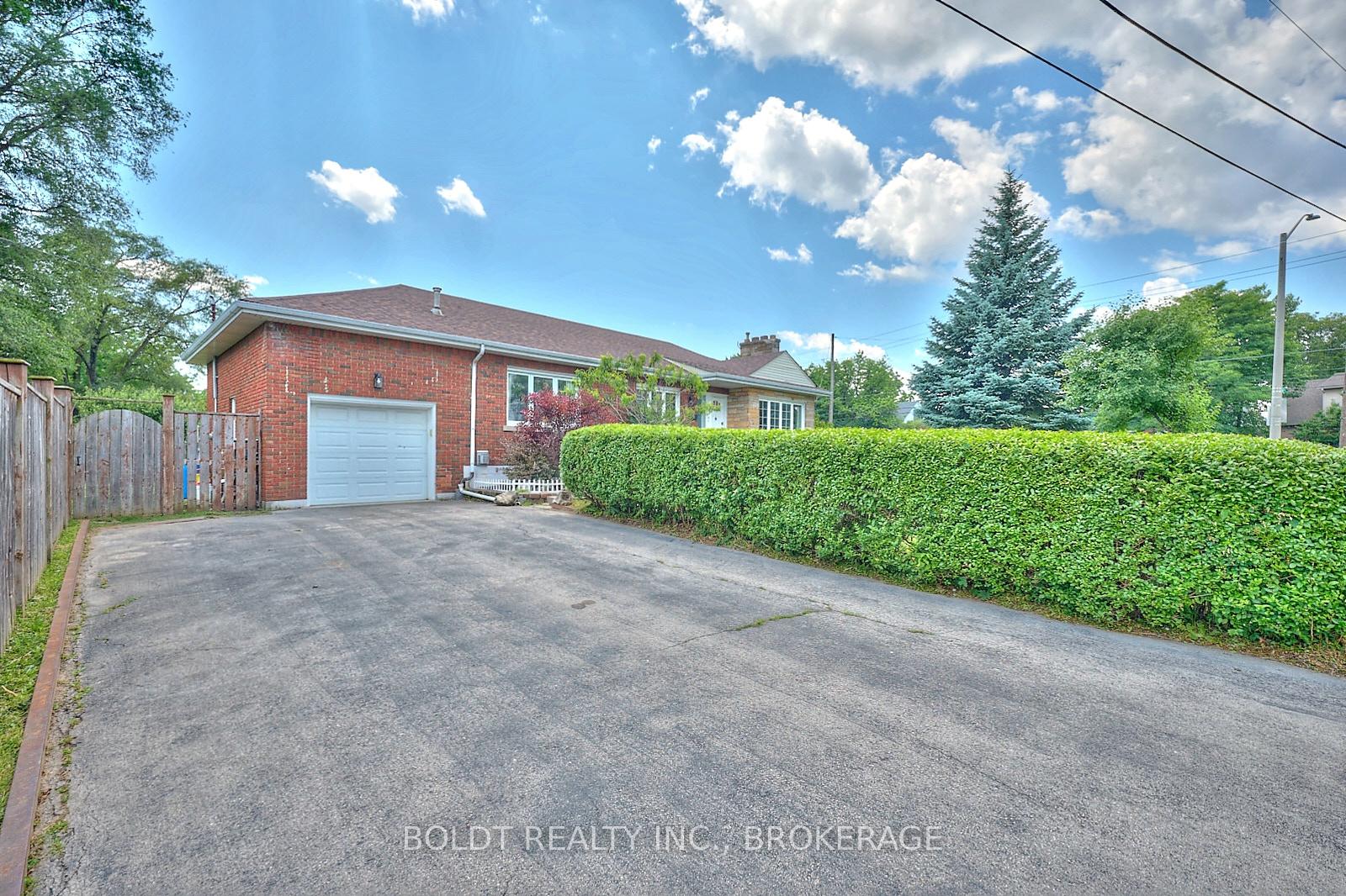 Photo 4 of 79 Felker Avenue, Hamilton, Stoney Creek — HOMEH