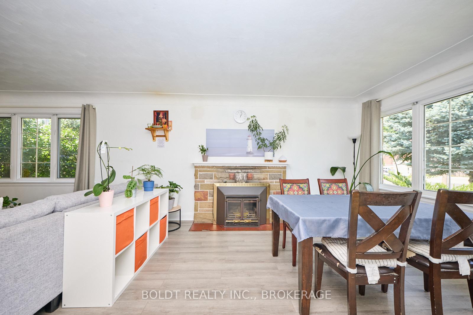Photo 6 of 79 Felker Avenue, Hamilton, Stoney Creek — HOMEH