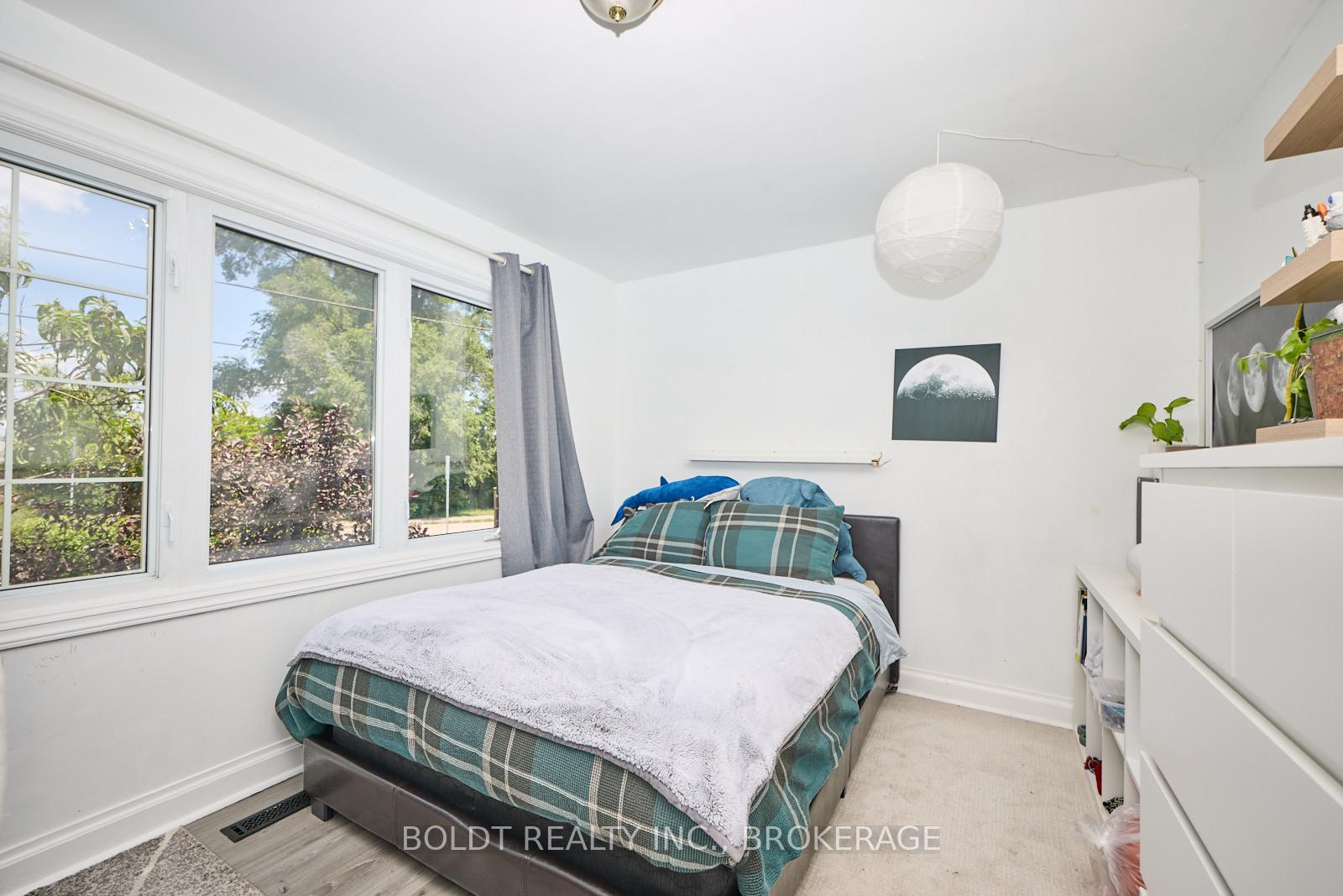 Photo 16 of 79 Felker Avenue, Hamilton, Stoney Creek — HOMEH