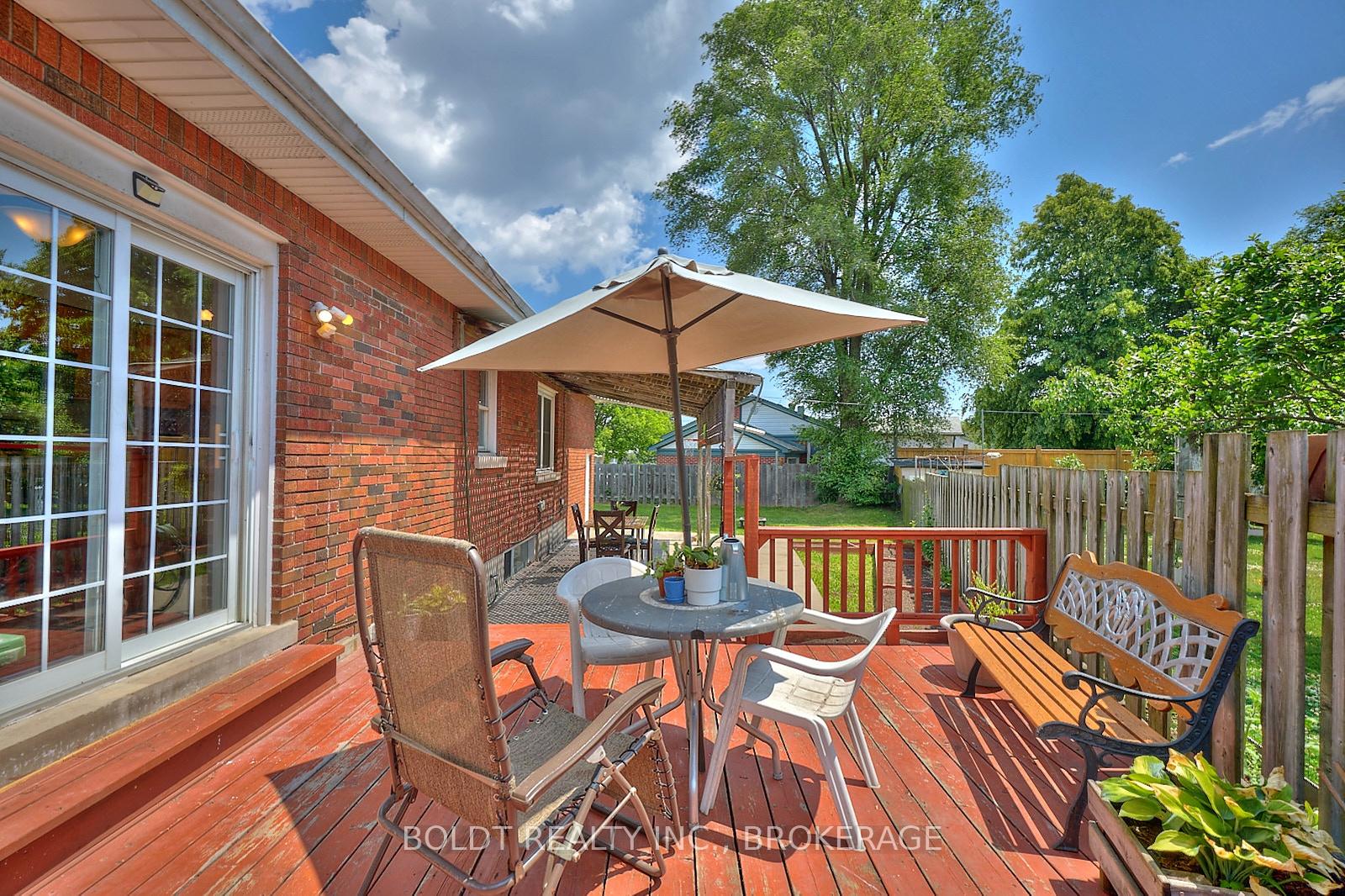 Photo 31 of 79 Felker Avenue, Hamilton, Stoney Creek — HOMEH