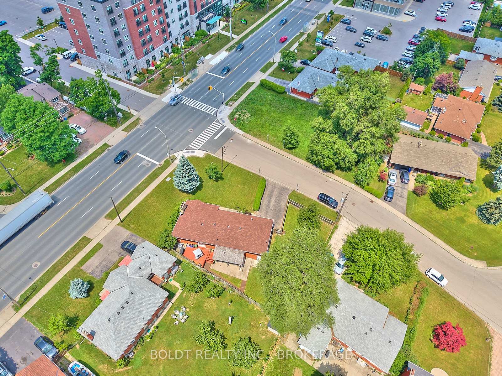 Photo 37 of 79 Felker Avenue, Hamilton, Stoney Creek — HOMEH