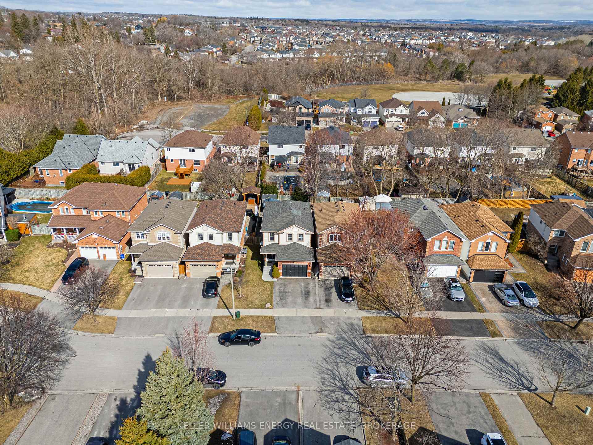 Photo 40 of 81 Farncomb Crescent, Clarington, Bowmanville — HOMEH