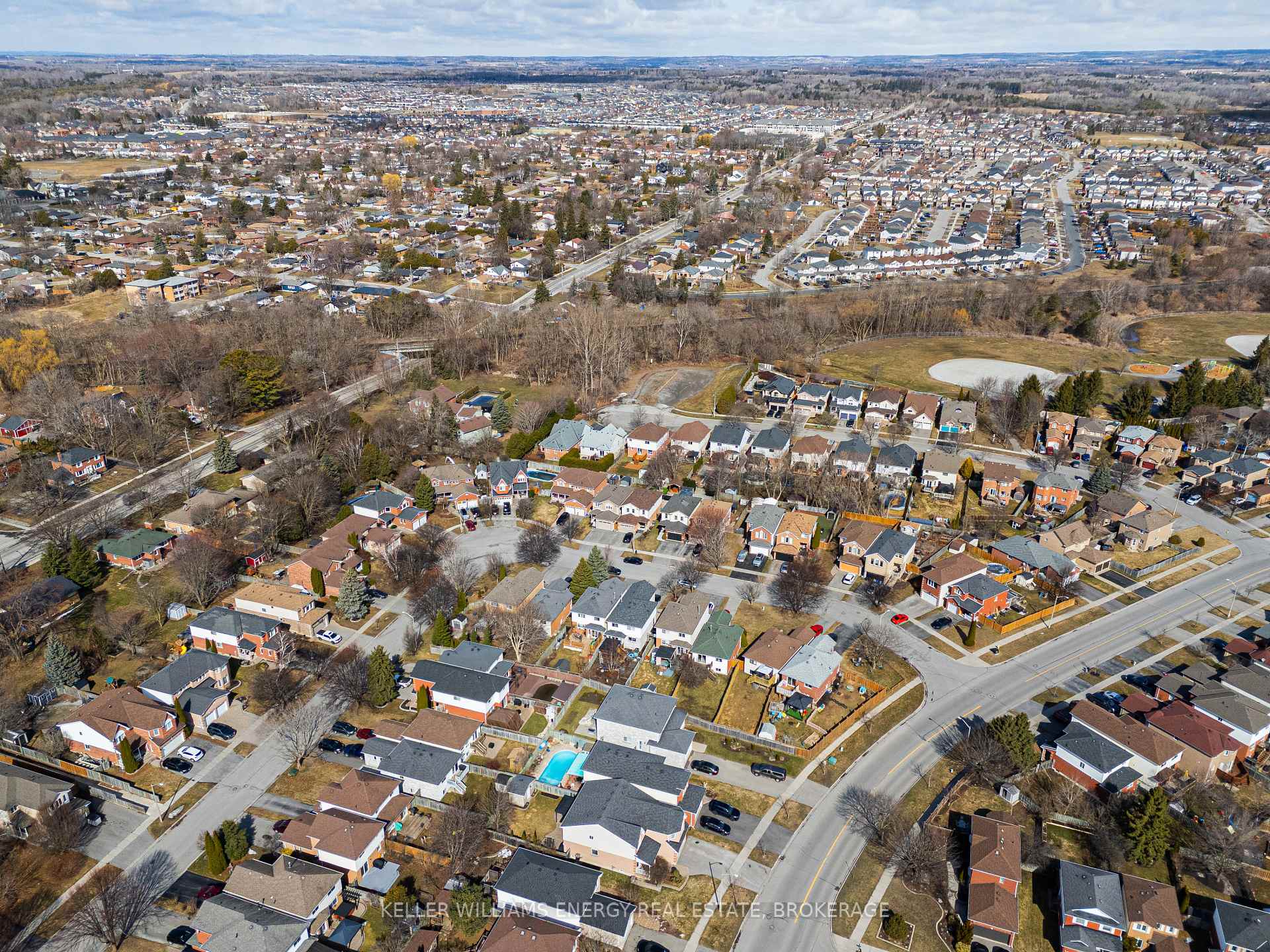 Photo 41 of 81 Farncomb Crescent, Clarington, Bowmanville — HOMEH