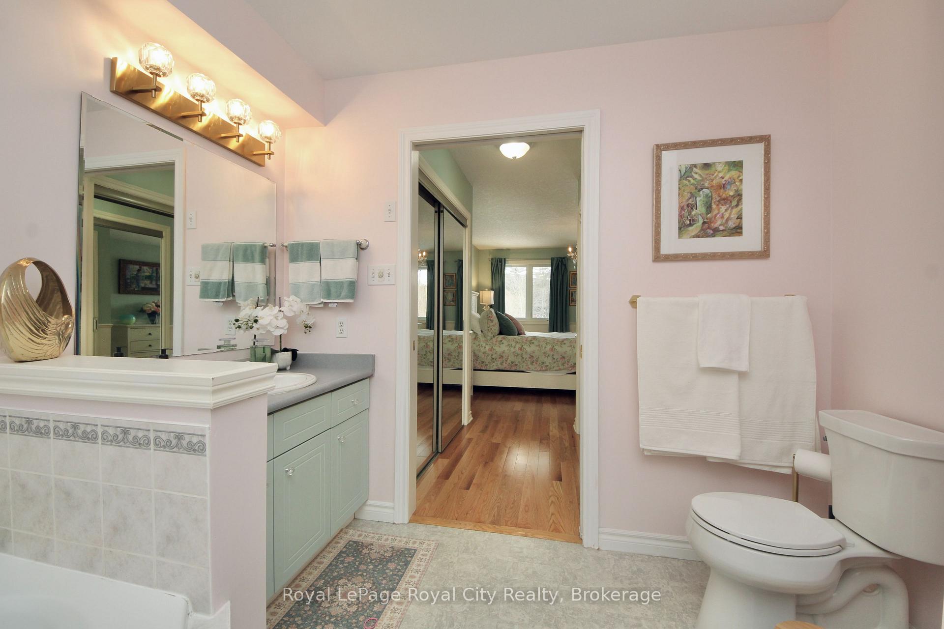 Photo 15 of 27 Somerset Glen S, Guelph, Kortright West — HOMEH