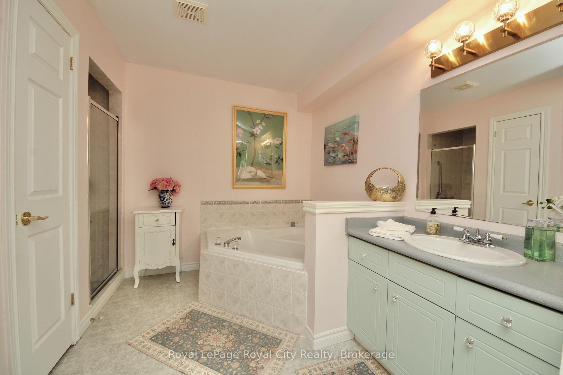 Photo 17 of 27 Somerset Glen S, Guelph, Kortright West — HOMEH