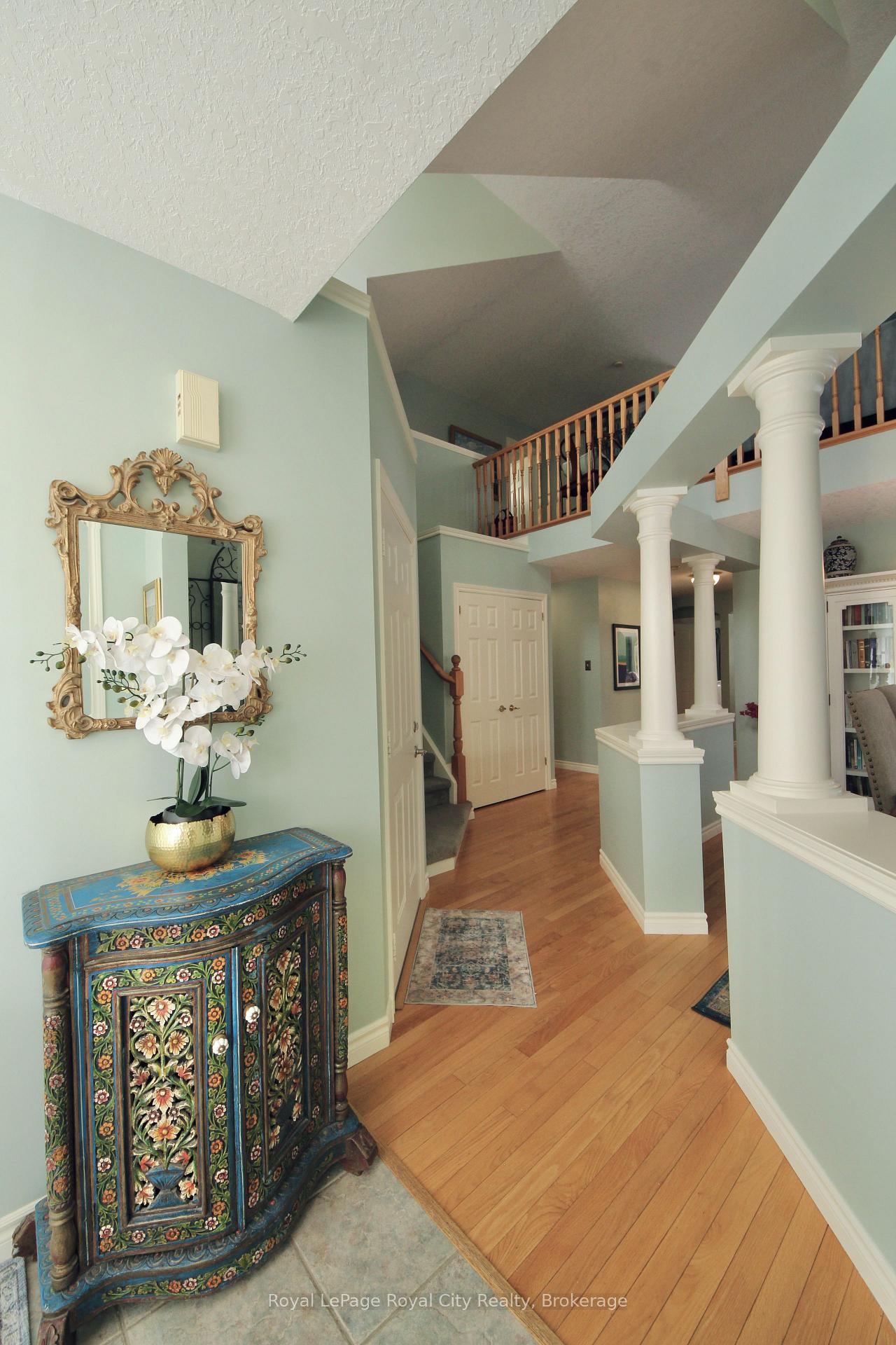 Photo 22 of 27 Somerset Glen S, Guelph, Kortright West — HOMEH