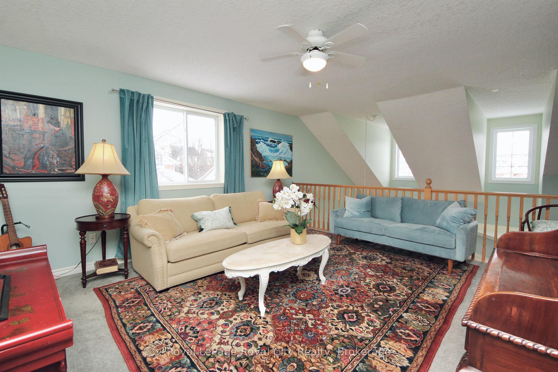 Photo 32 of 27 Somerset Glen S, Guelph, Kortright West — HOMEH