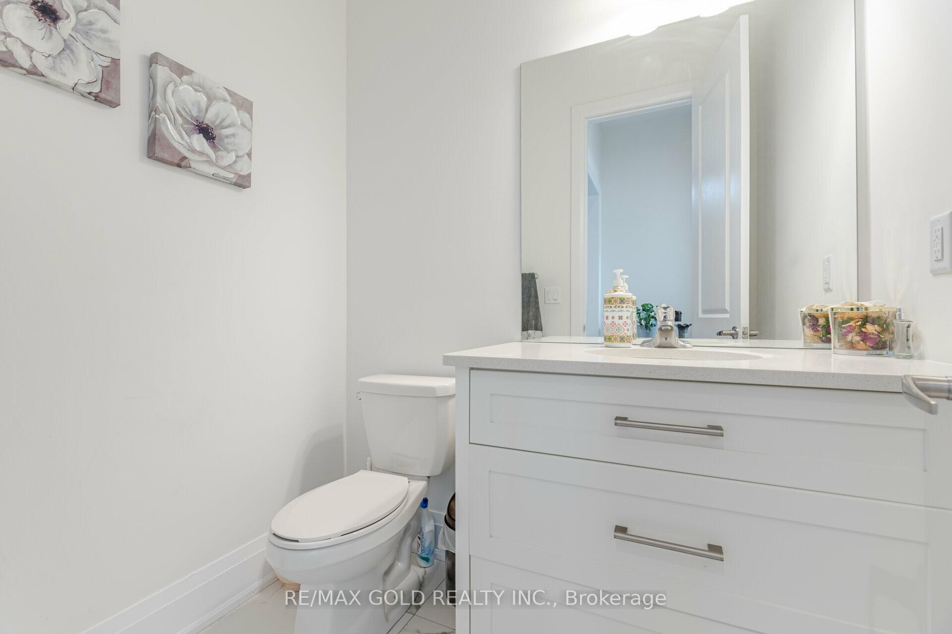 Photo 13 of 128 Stinson Street, Caledon, Palgrave — HOMEH