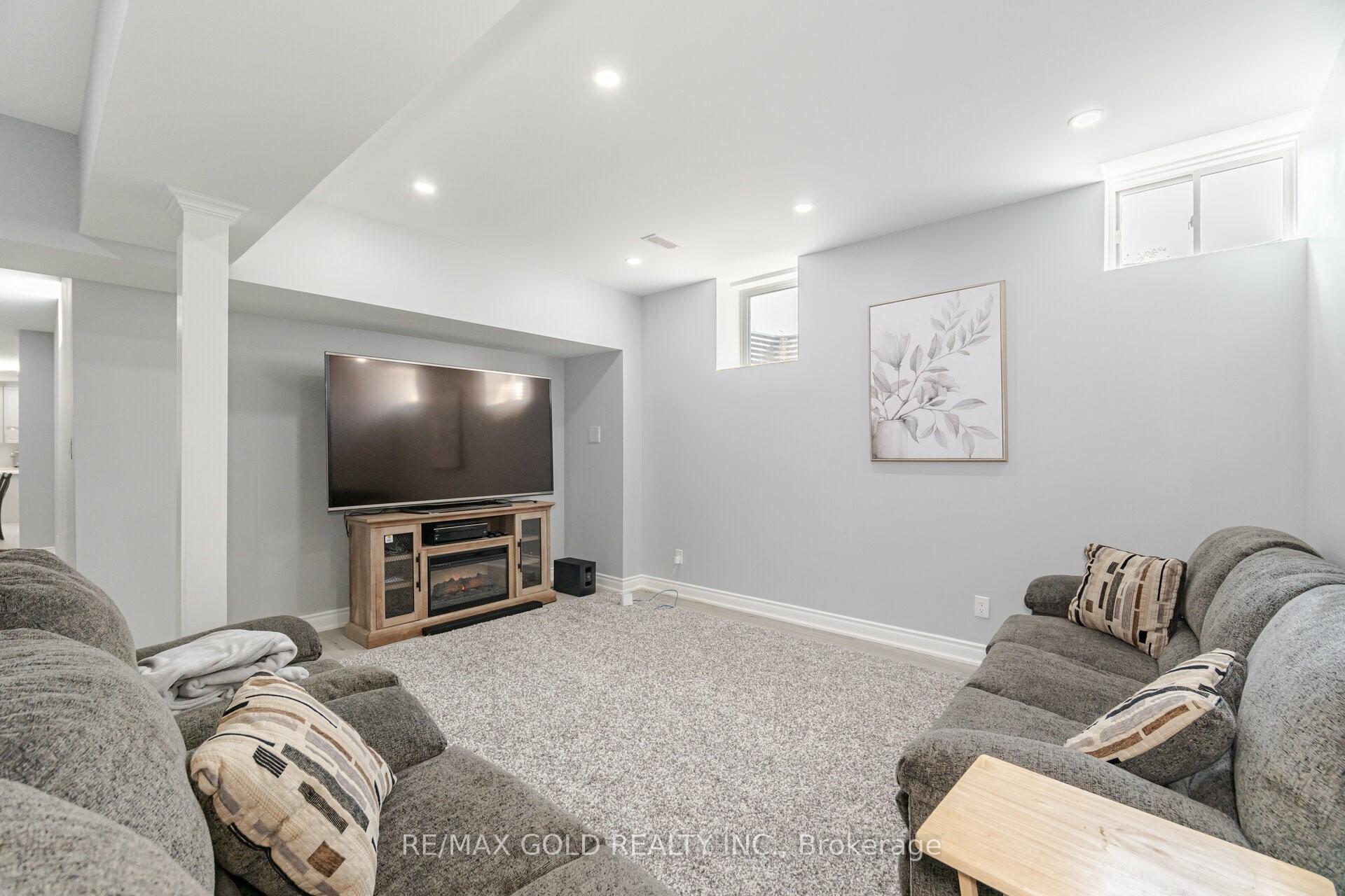 Photo 30 of 128 Stinson Street, Caledon, Palgrave — HOMEH