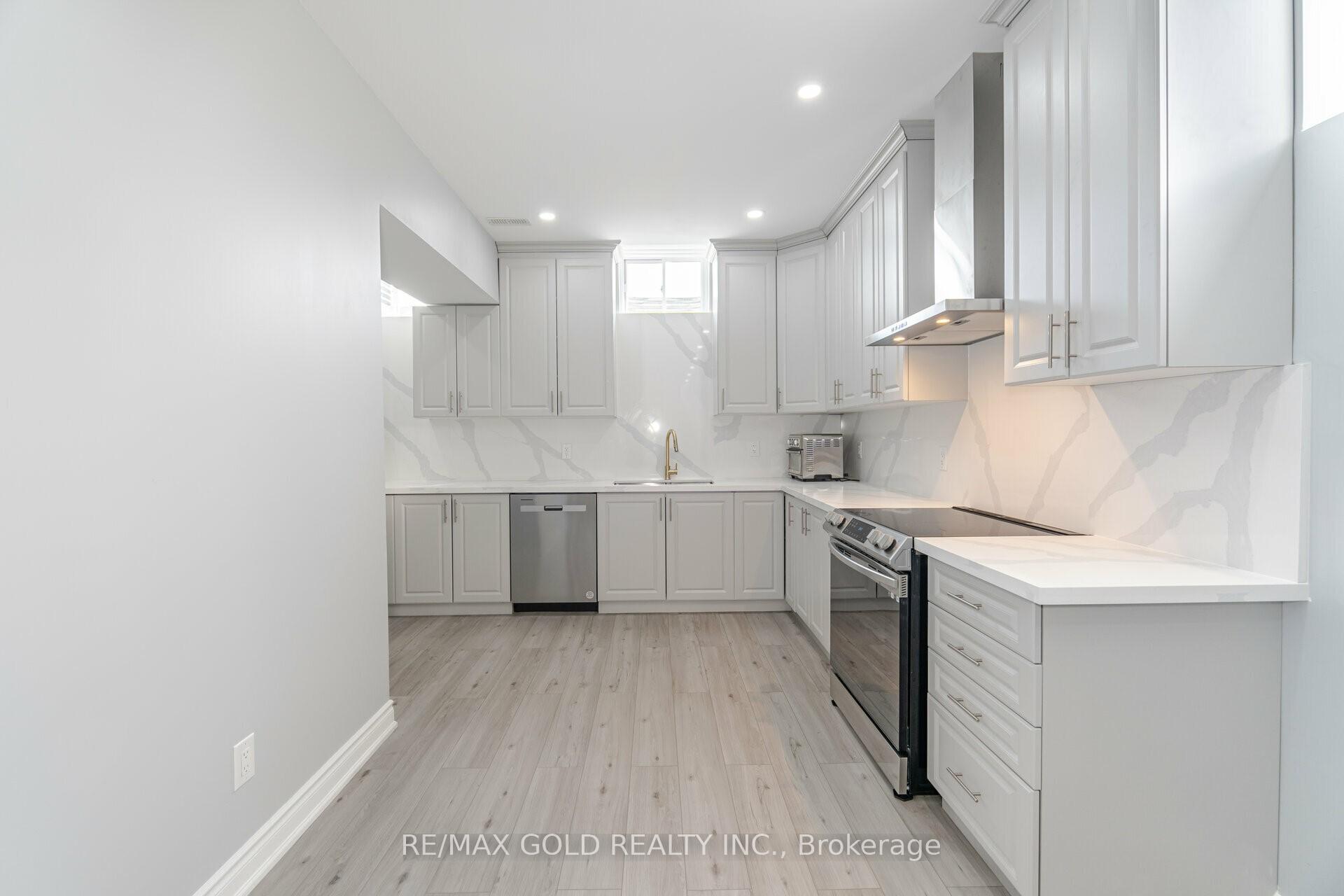 Photo 33 of 128 Stinson Street, Caledon, Palgrave — HOMEH