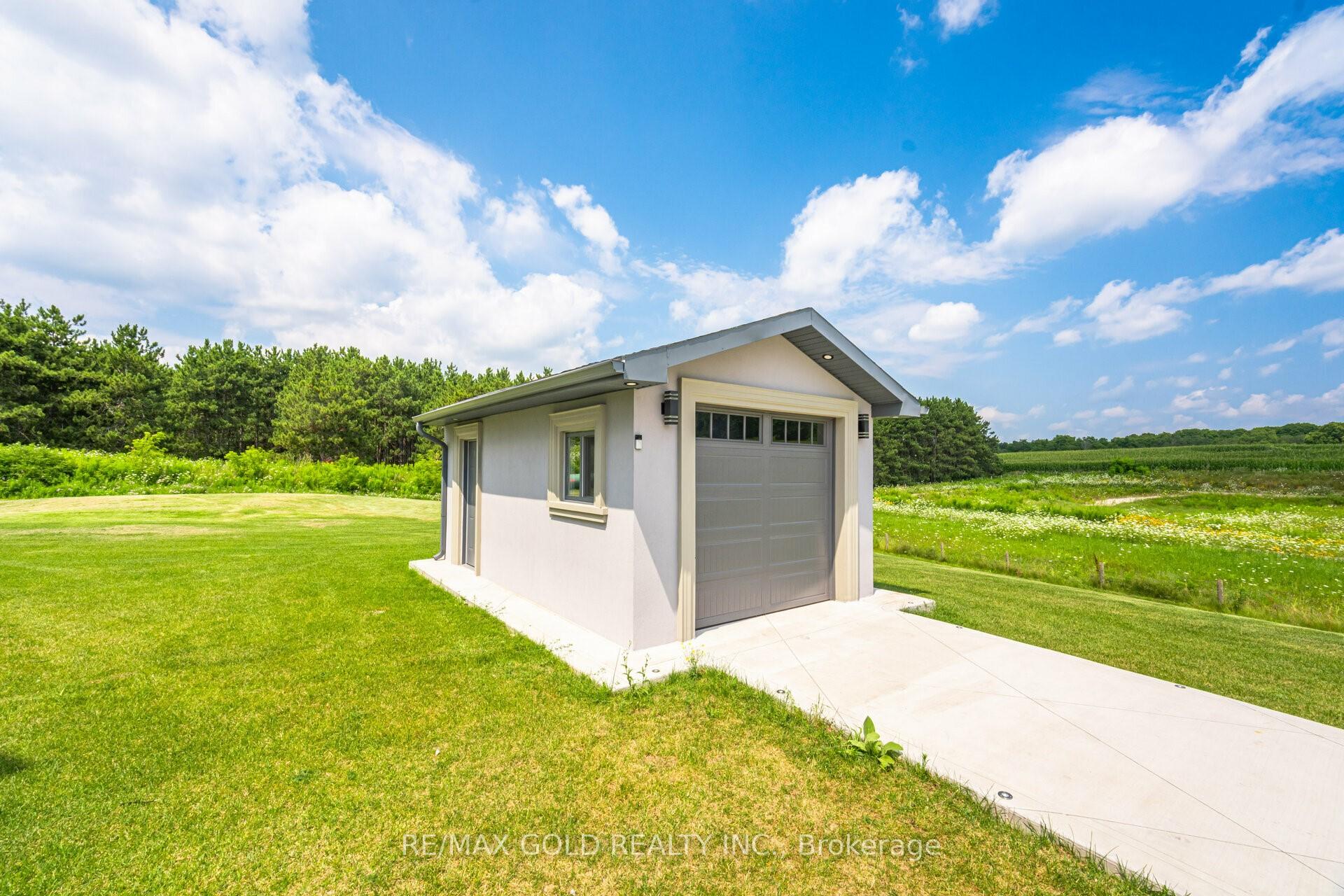 Photo 36 of 128 Stinson Street, Caledon, Palgrave — HOMEH