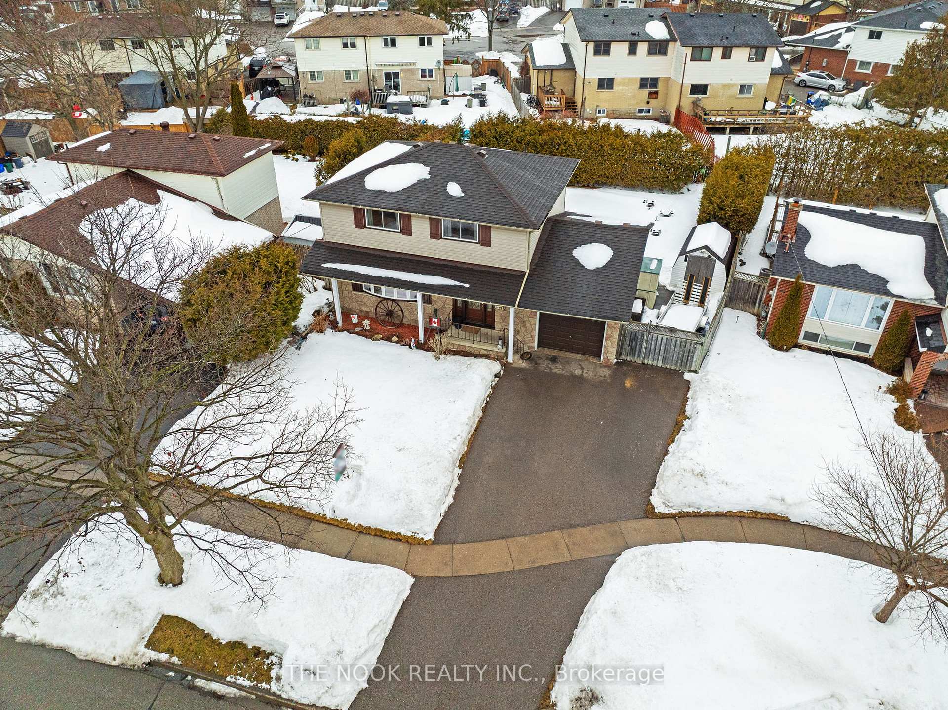 Photo 48 of 3 Strike Avenue, Clarington, Bowmanville — HOMEH