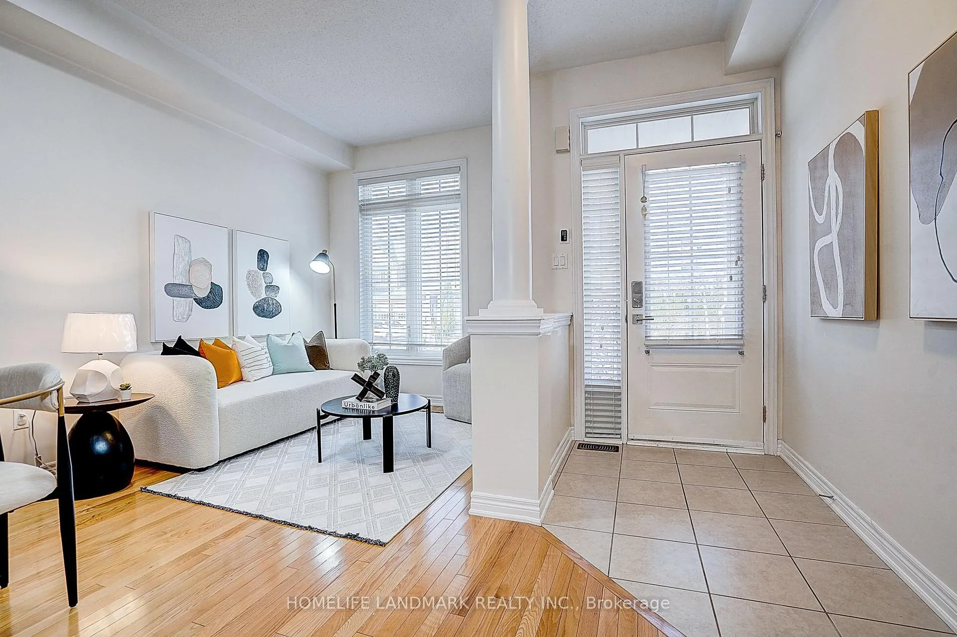Photo 3 of 11 Chao Crescent, Richmond Hill, Oak Ridges — HOMEH