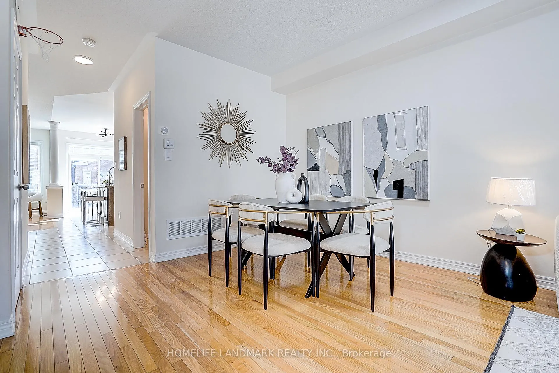 Photo 7 of 11 Chao Crescent, Richmond Hill, Oak Ridges — HOMEH