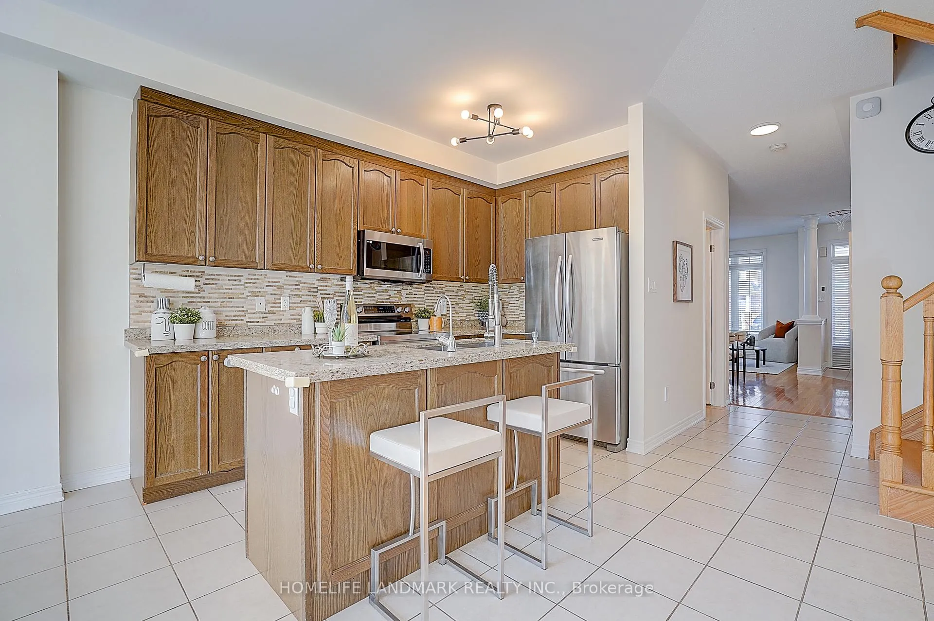 Photo 11 of 11 Chao Crescent, Richmond Hill, Oak Ridges — HOMEH