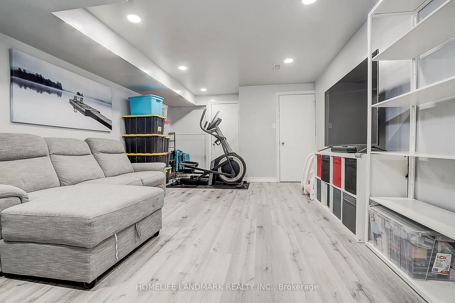 Photo 38 of 11 Chao Crescent, Richmond Hill, Oak Ridges — HOMEH