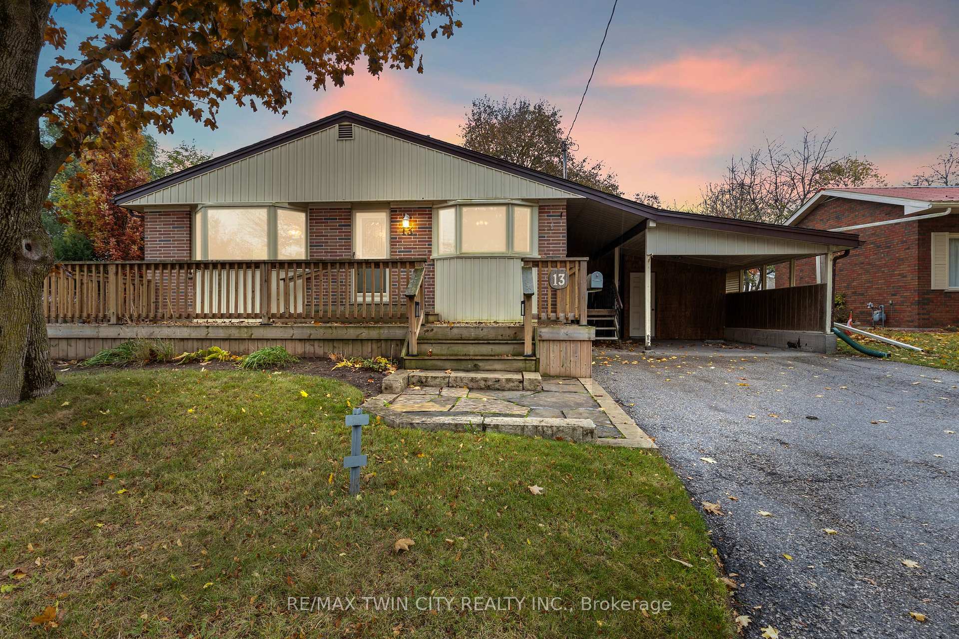 Photo 1 of 13 Spencer Street, Brant, Paris — HOMEH