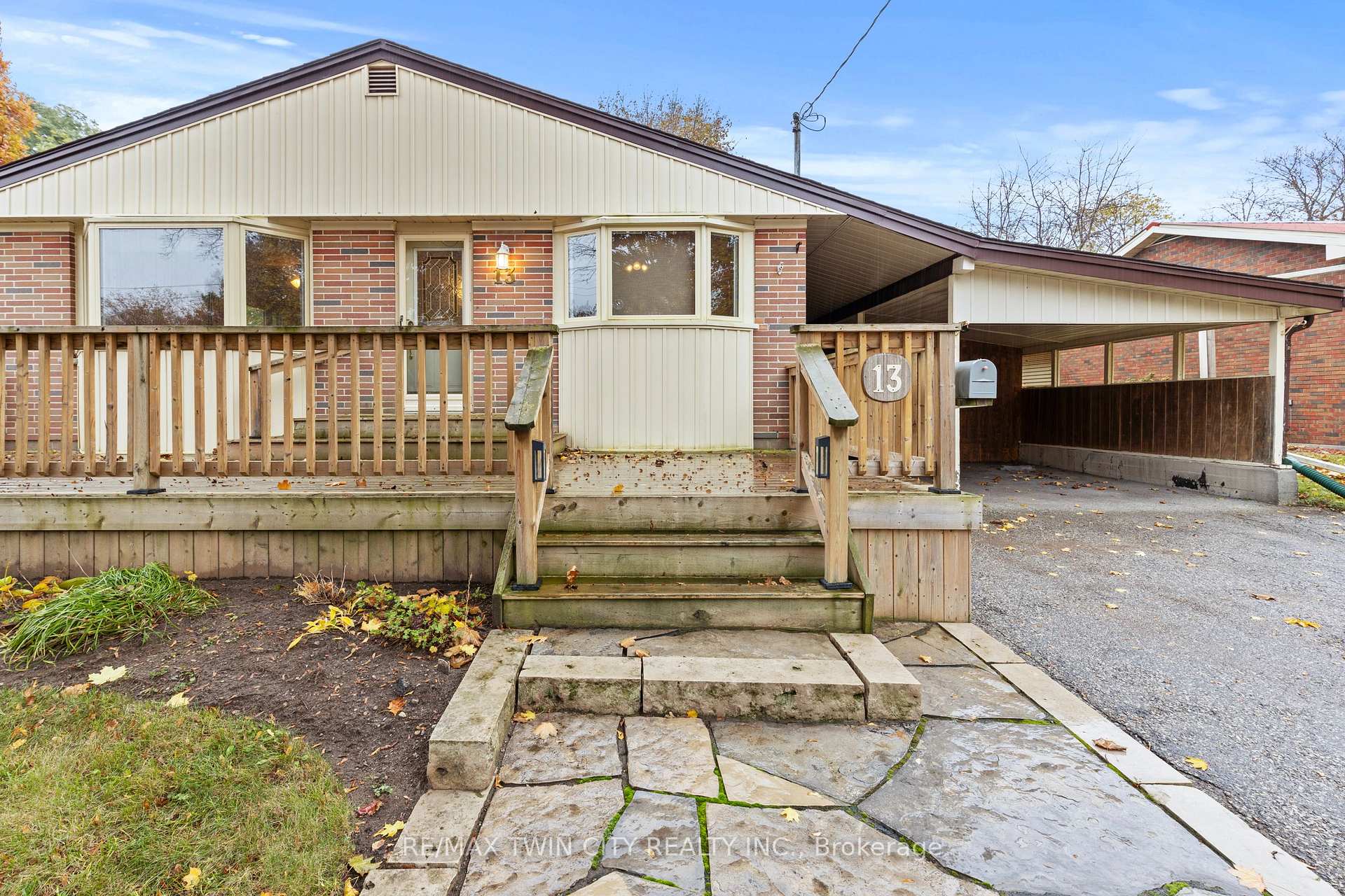 Photo 3 of 13 Spencer Street, Brant, Paris — HOMEH