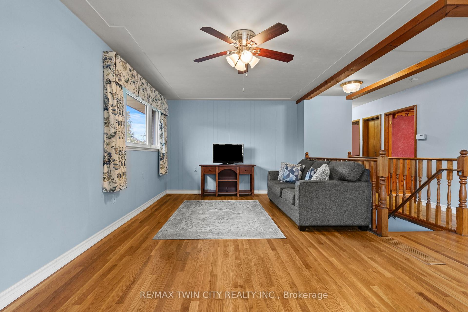 Photo 23 of 13 Spencer Street, Brant, Paris — HOMEH