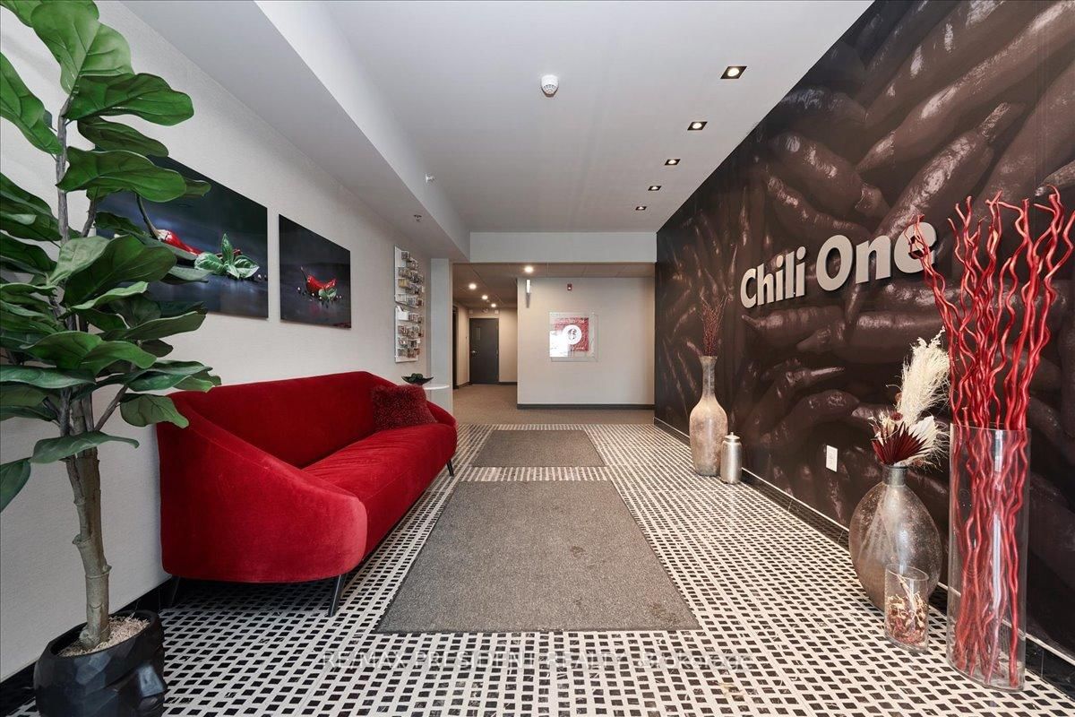 Photo 2 of Unit 106, 10 Culinary Lane, Barrie, Rural Barrie Southeast — HOMEH
