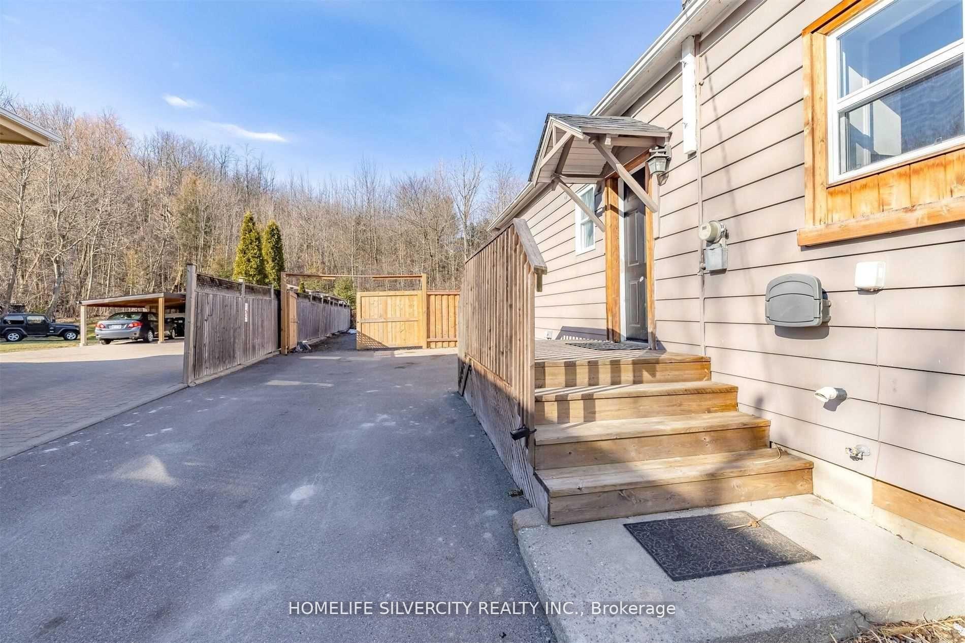 Photo 23 of 56 David Street, Caledon, Bolton East — HOMEH