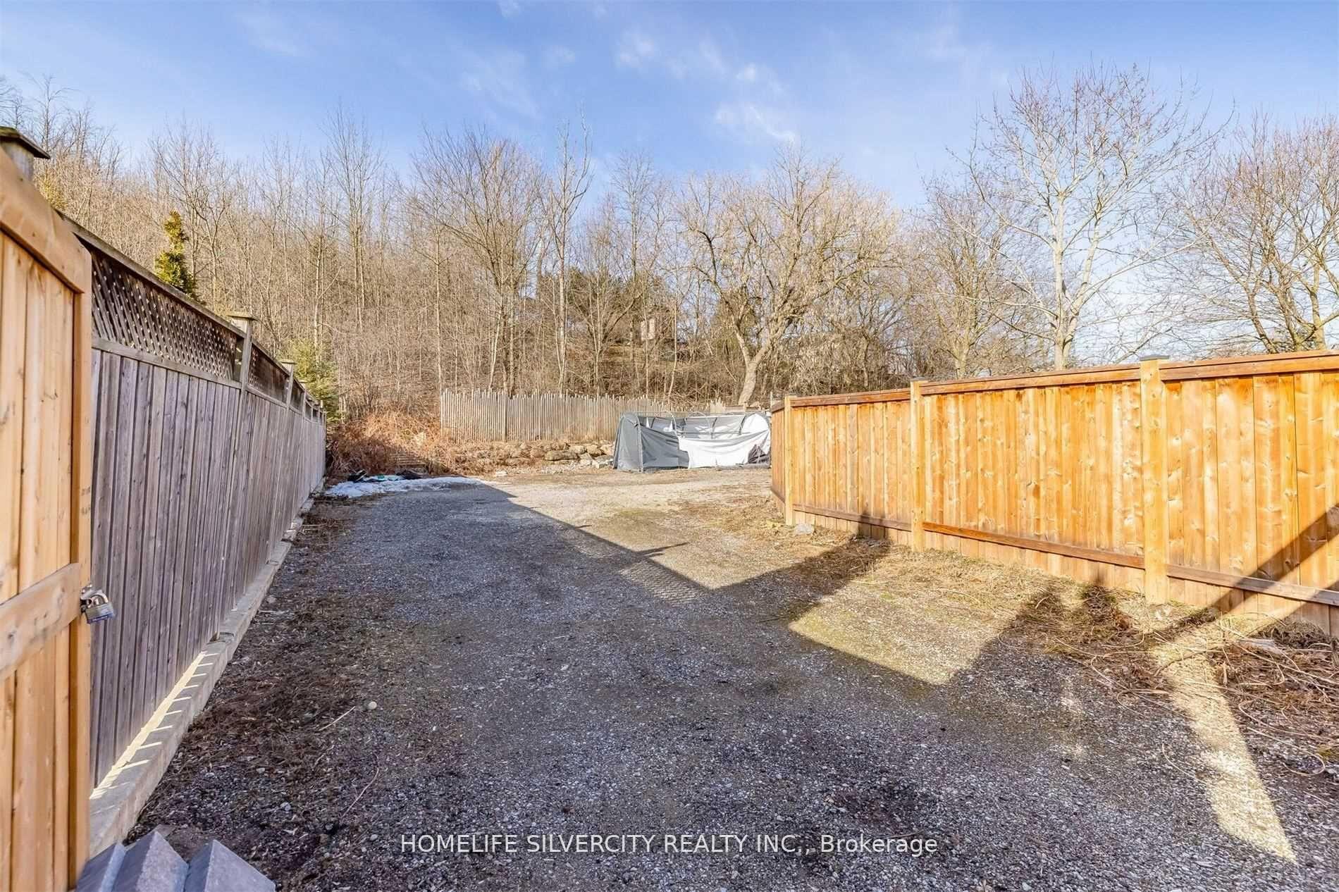 Photo 34 of 56 David Street, Caledon, Bolton East — HOMEH