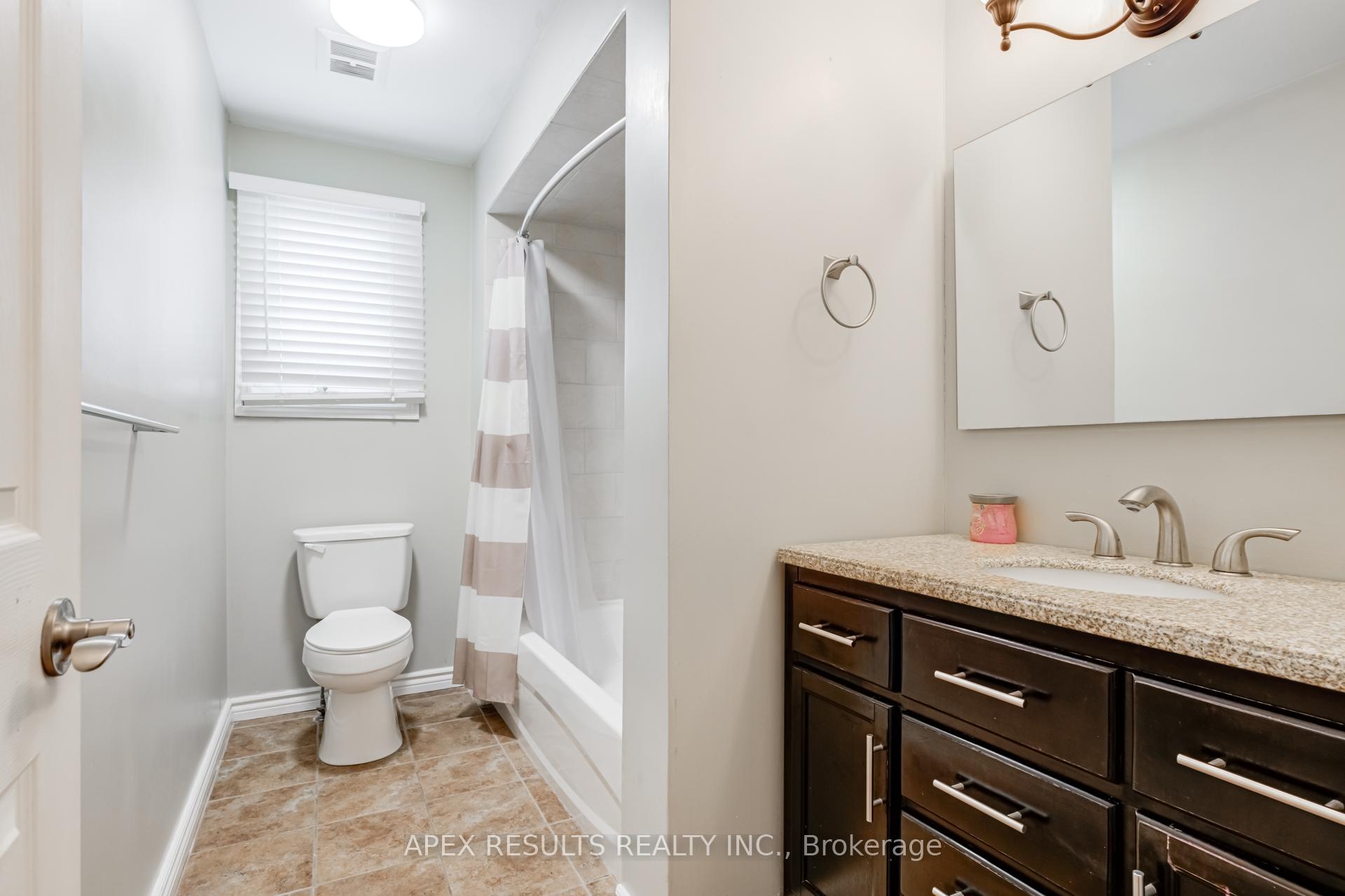 Photo 14 of 229 Athenia Drive, Hamilton, Stoney Creek Mountain — HOMEH