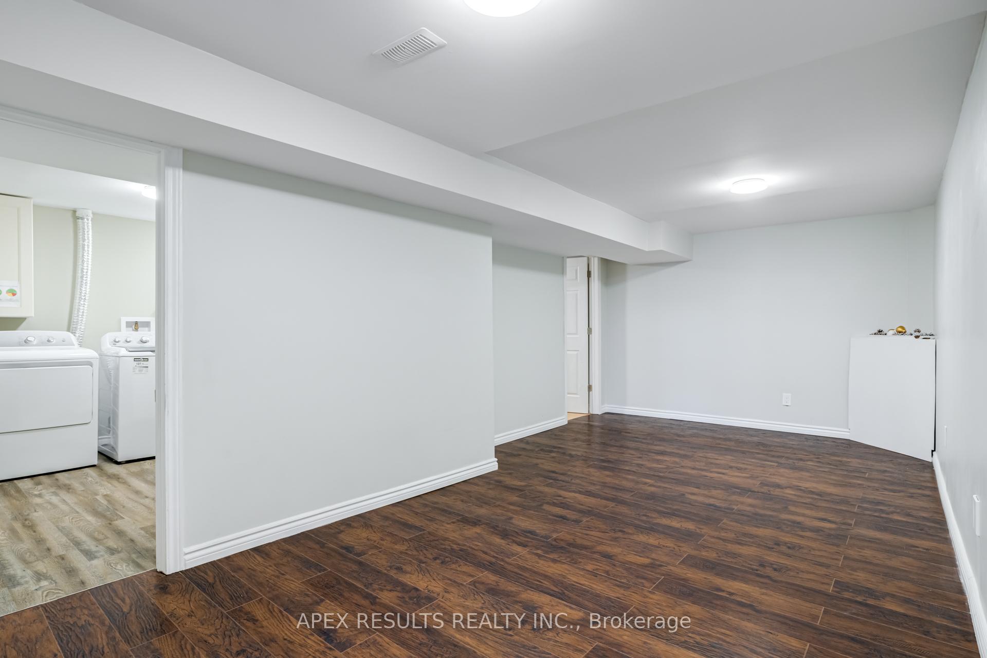 Photo 22 of 229 Athenia Drive, Hamilton, Stoney Creek Mountain — HOMEH
