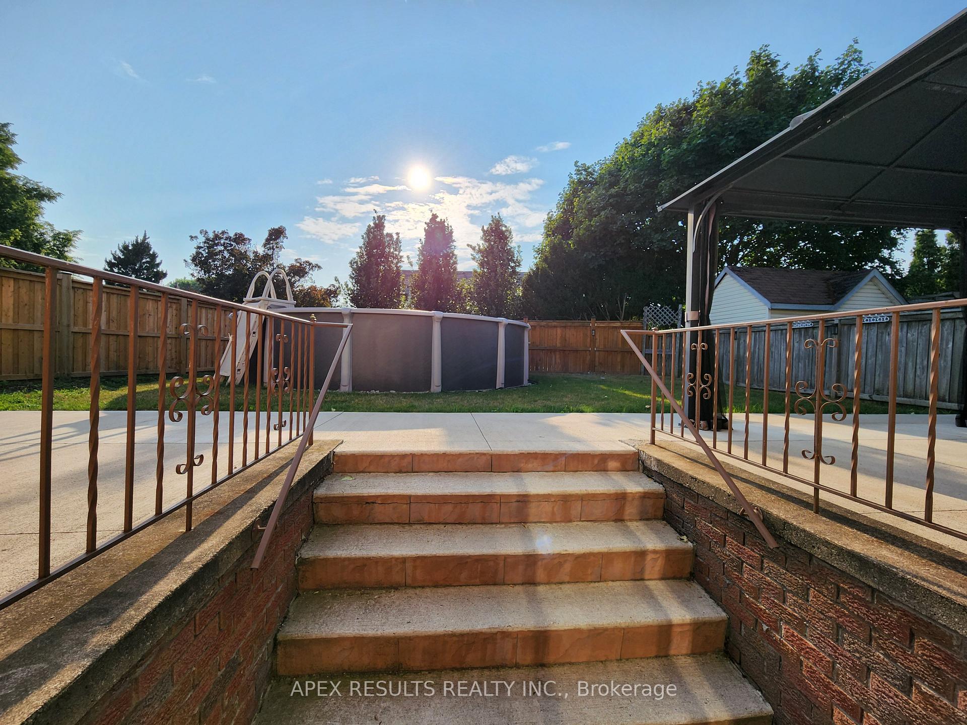 Photo 26 of 229 Athenia Drive, Hamilton, Stoney Creek Mountain — HOMEH