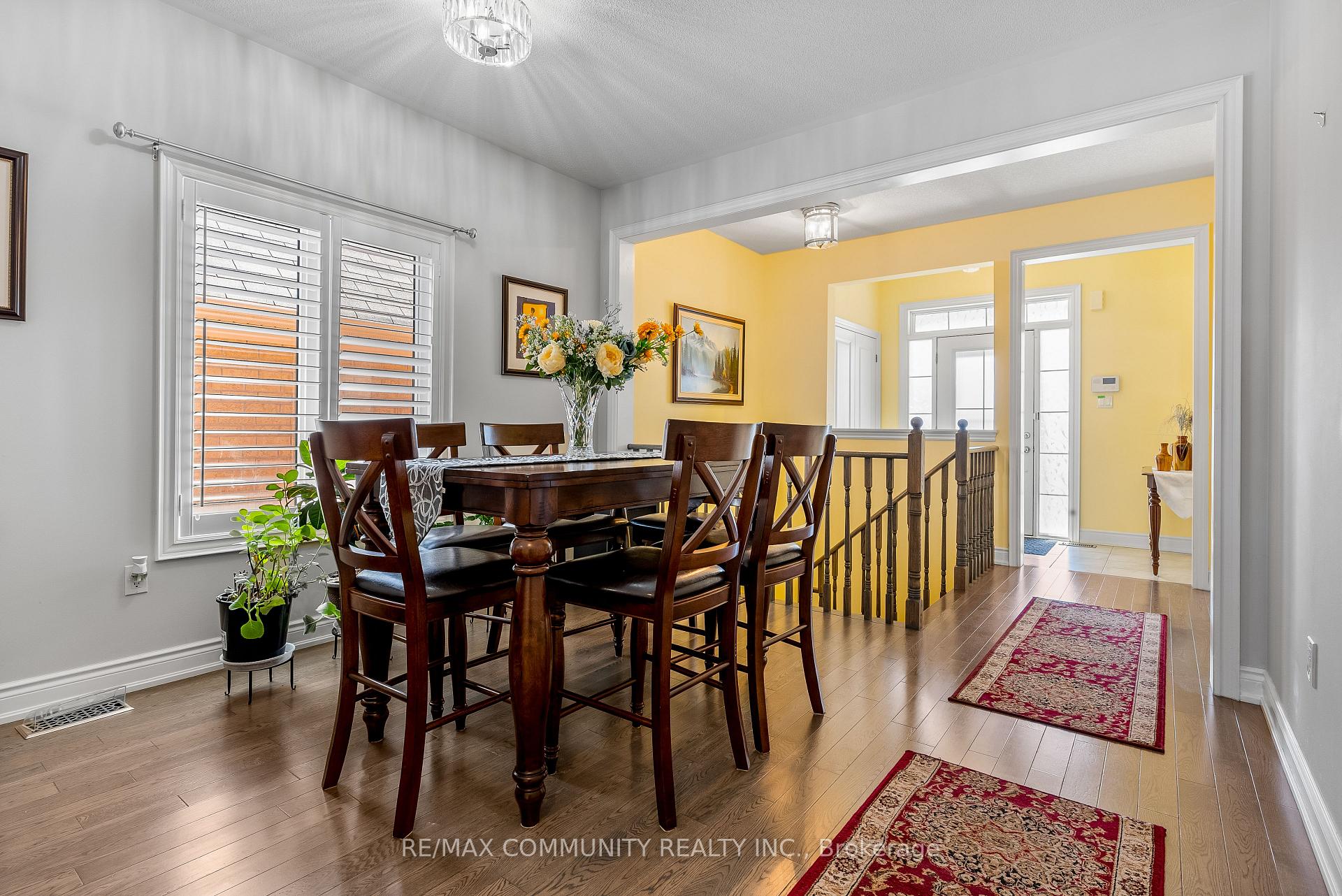Photo 5 of 114 Lyle Drive, Clarington, Bowmanville — HOMEH