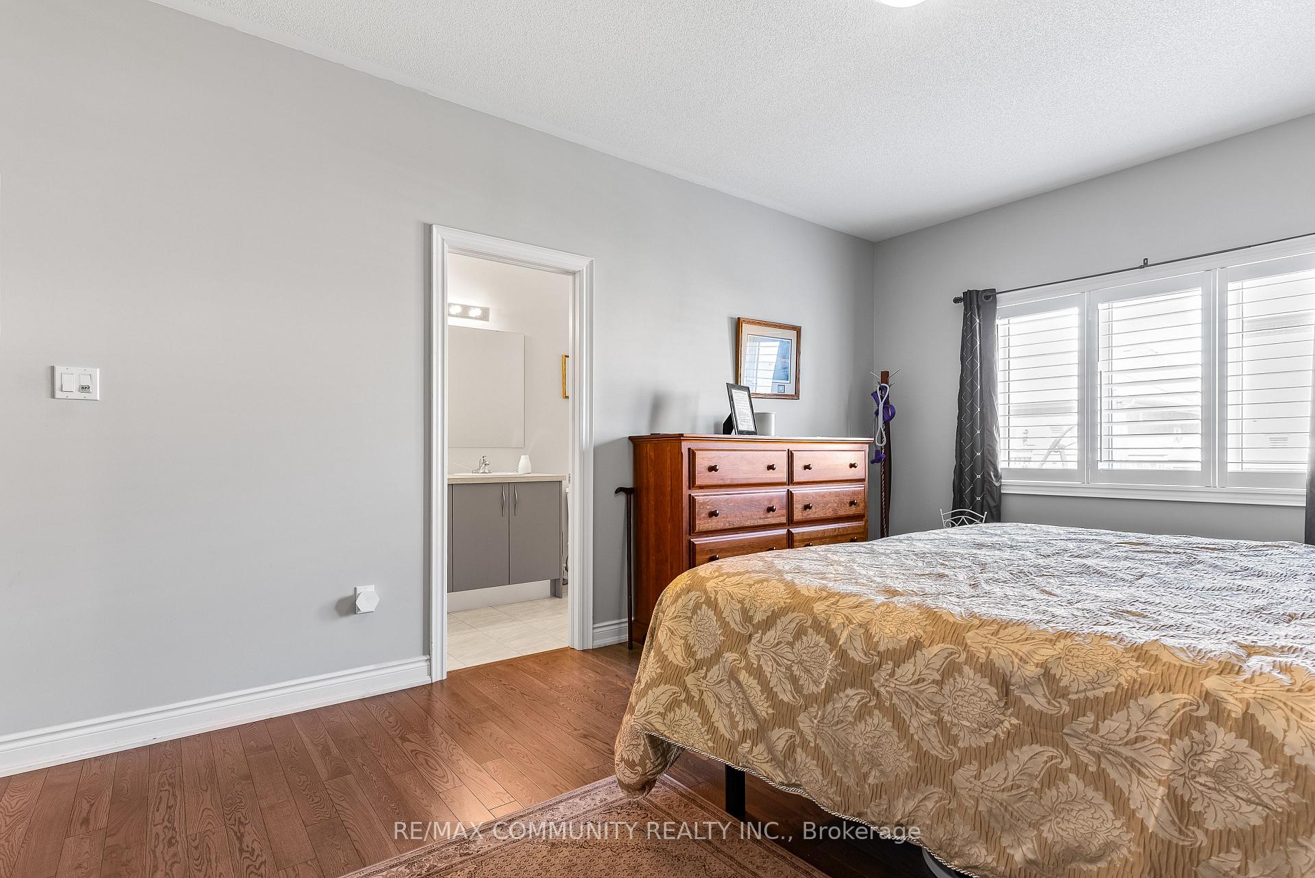 Photo 21 of 114 Lyle Drive, Clarington, Bowmanville — HOMEH