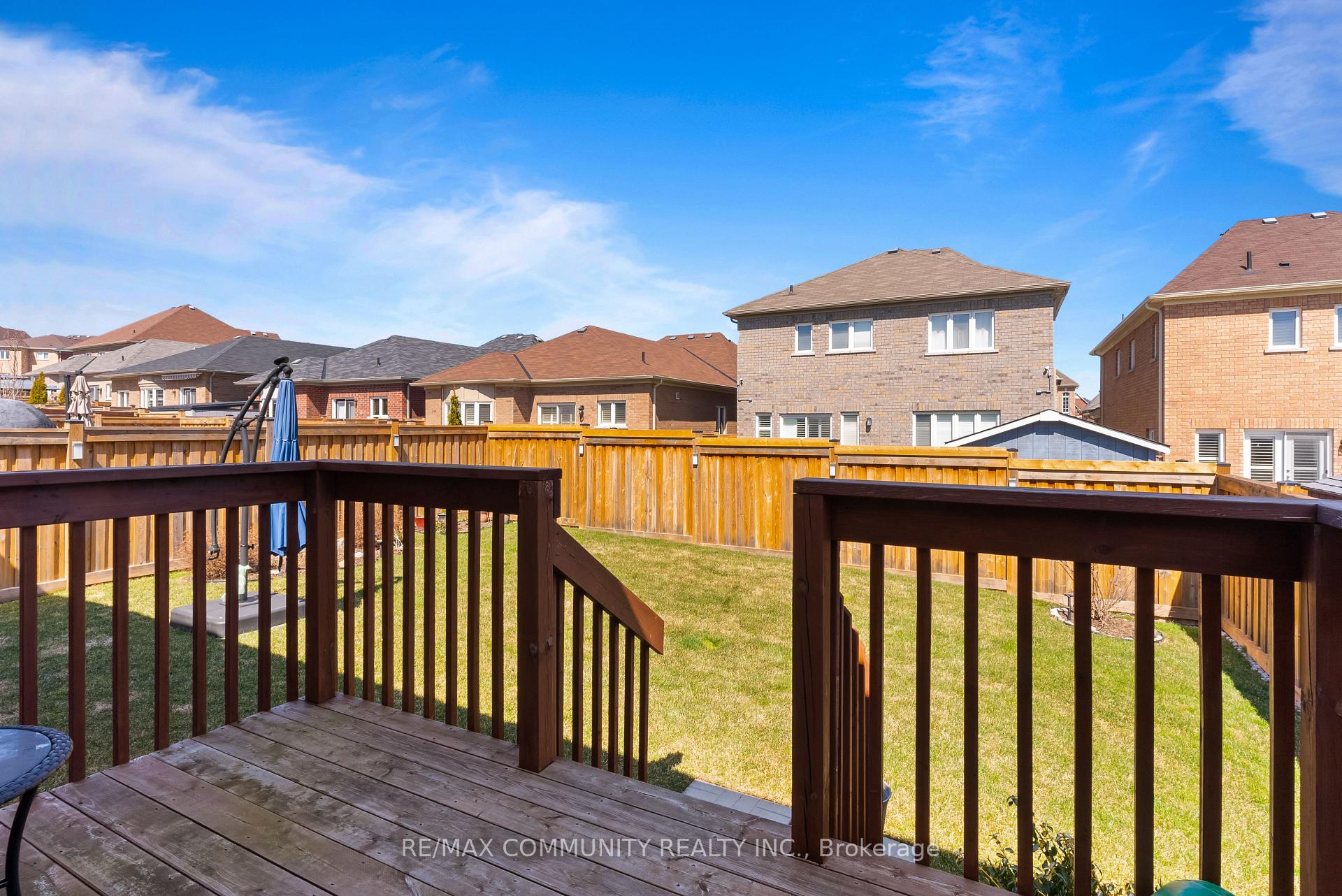 Photo 26 of 114 Lyle Drive, Clarington, Bowmanville — HOMEH
