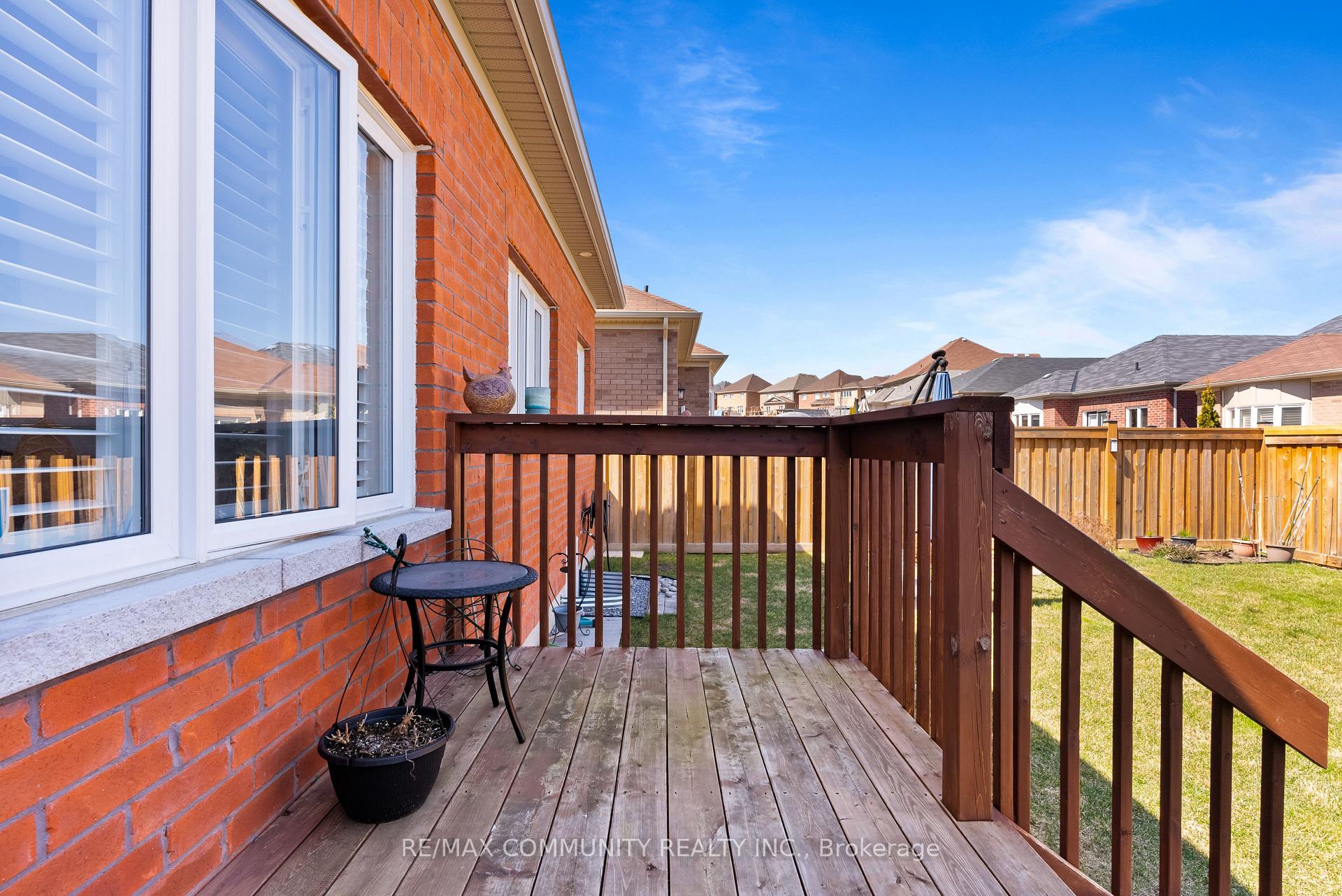 Photo 27 of 114 Lyle Drive, Clarington, Bowmanville — HOMEH