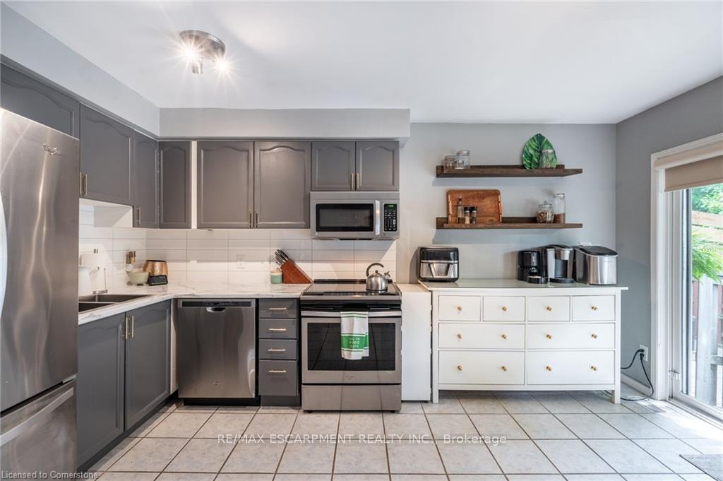 Photo 5 of Unit 6, 565 Rymal Road E, Hamilton, Butler — HOMEH